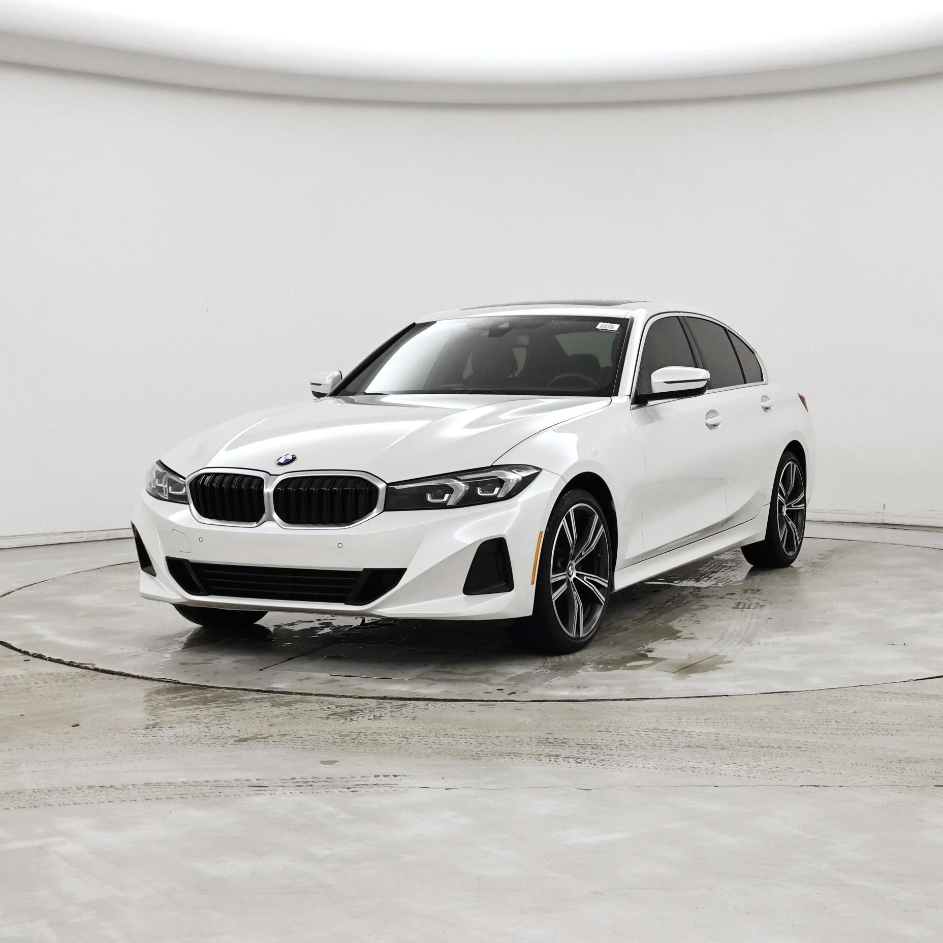 Thumbnail: 2024 BMW 3 Series - 4