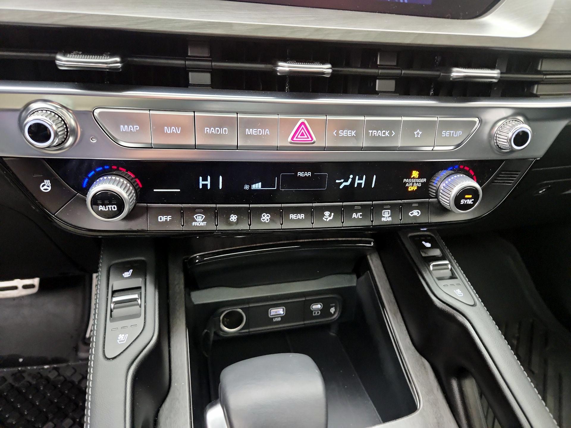 Thumbnail: 2025 Kia Telluride - 17