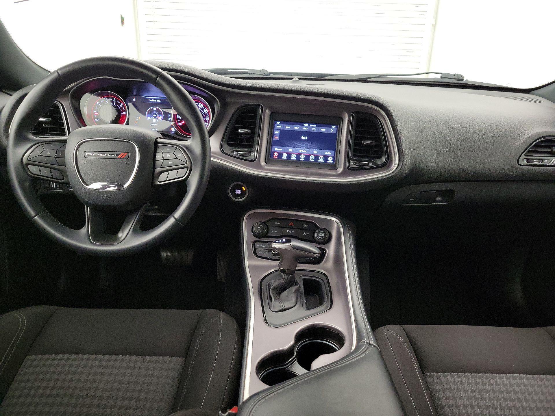 Thumbnail: 2022 Dodge Challenger - 9