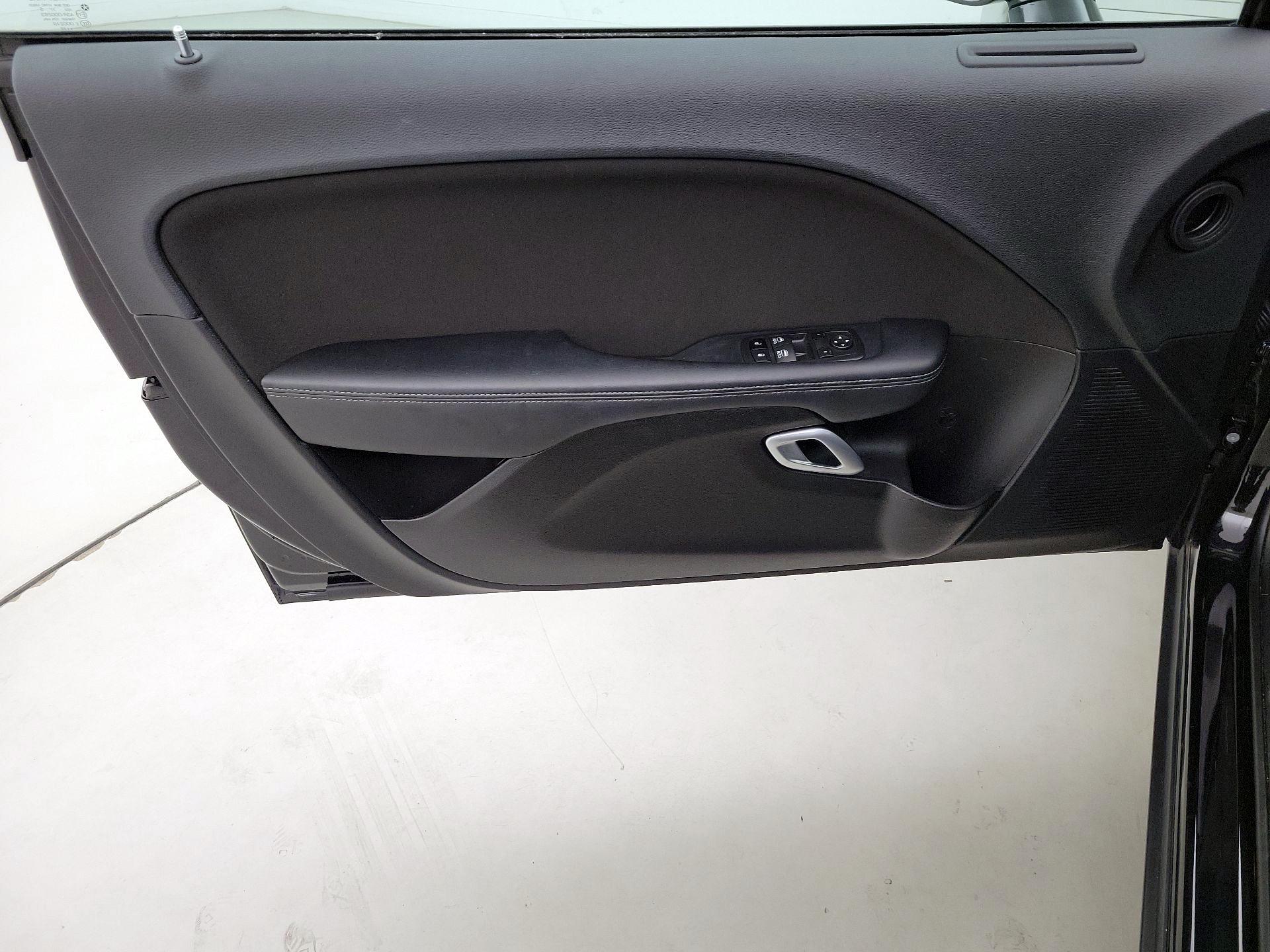 Thumbnail: 2022 Dodge Challenger - 12