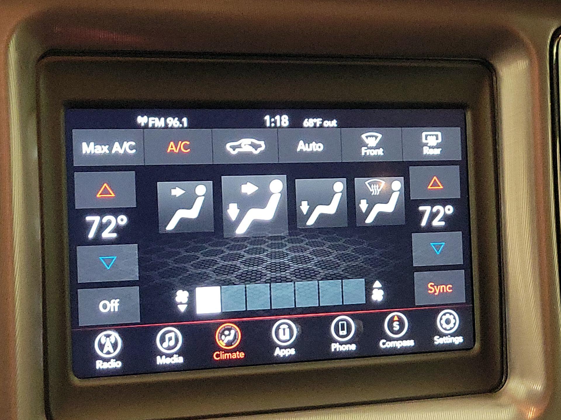 Thumbnail: 2022 Dodge Challenger - 16