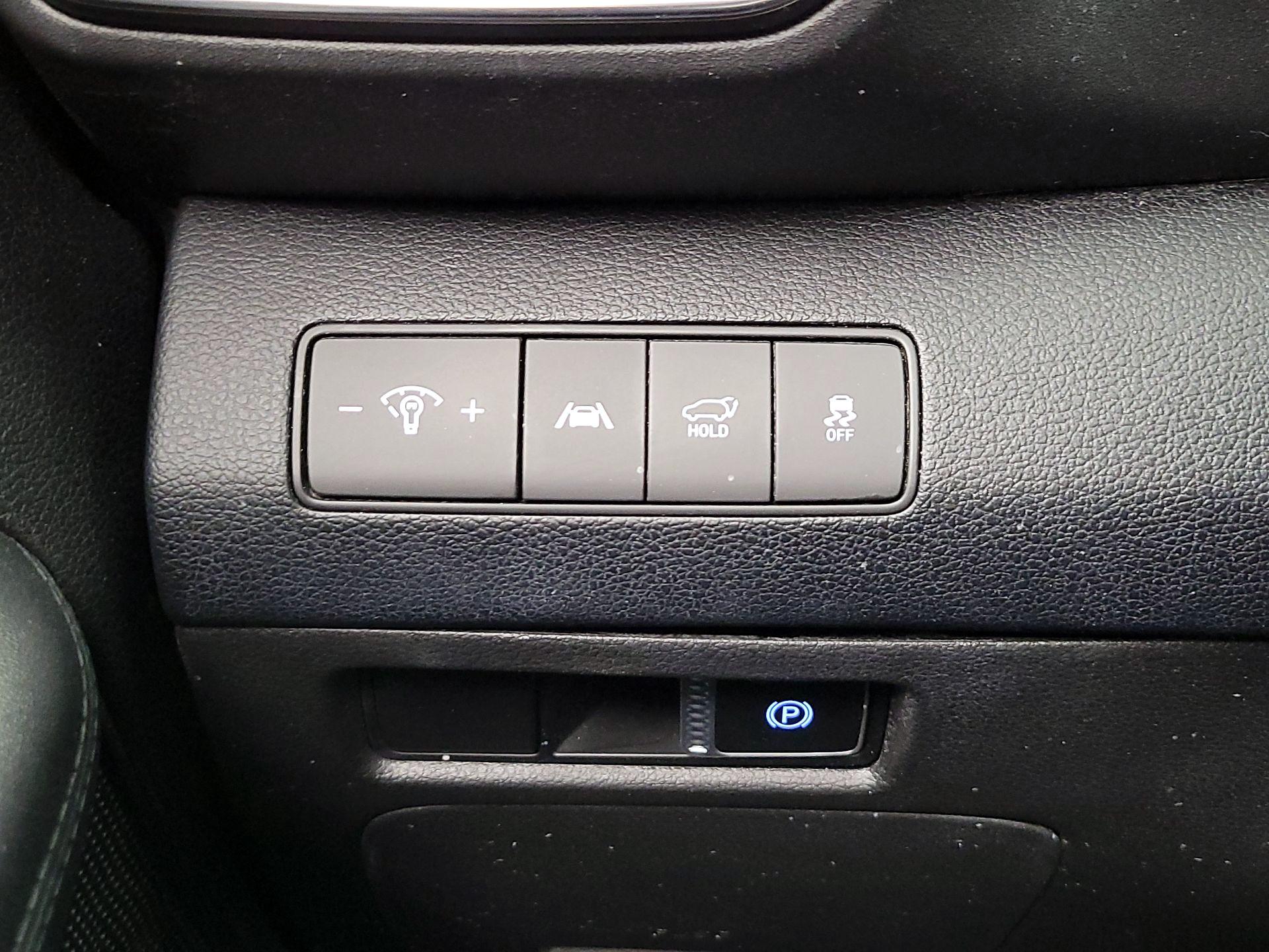 Thumbnail: 2023 Hyundai Santa Fe - 13