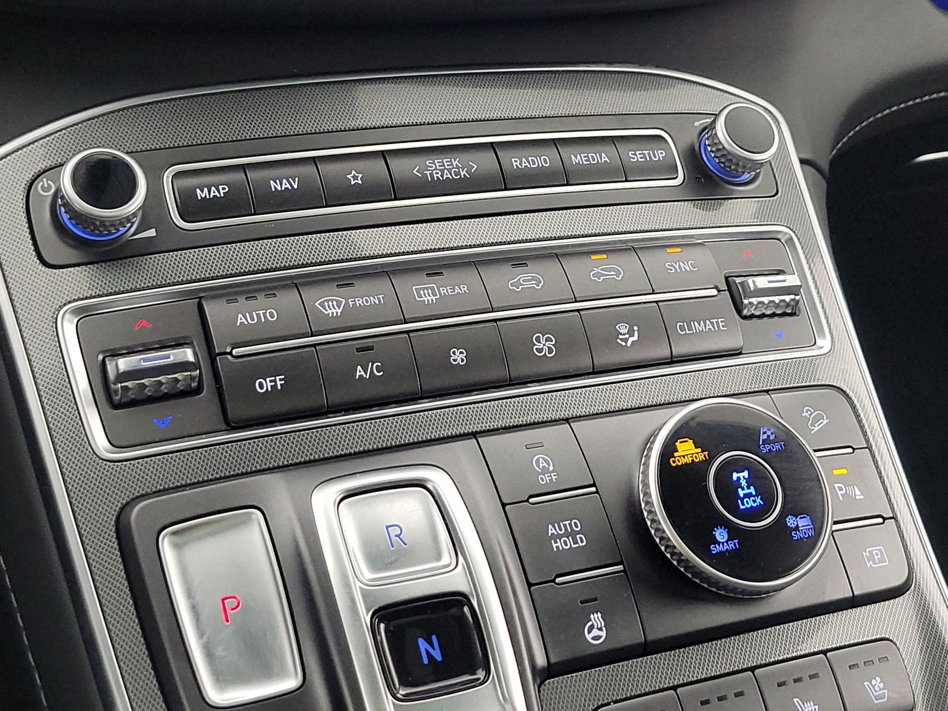 Thumbnail: 2023 Hyundai Santa Fe - 17