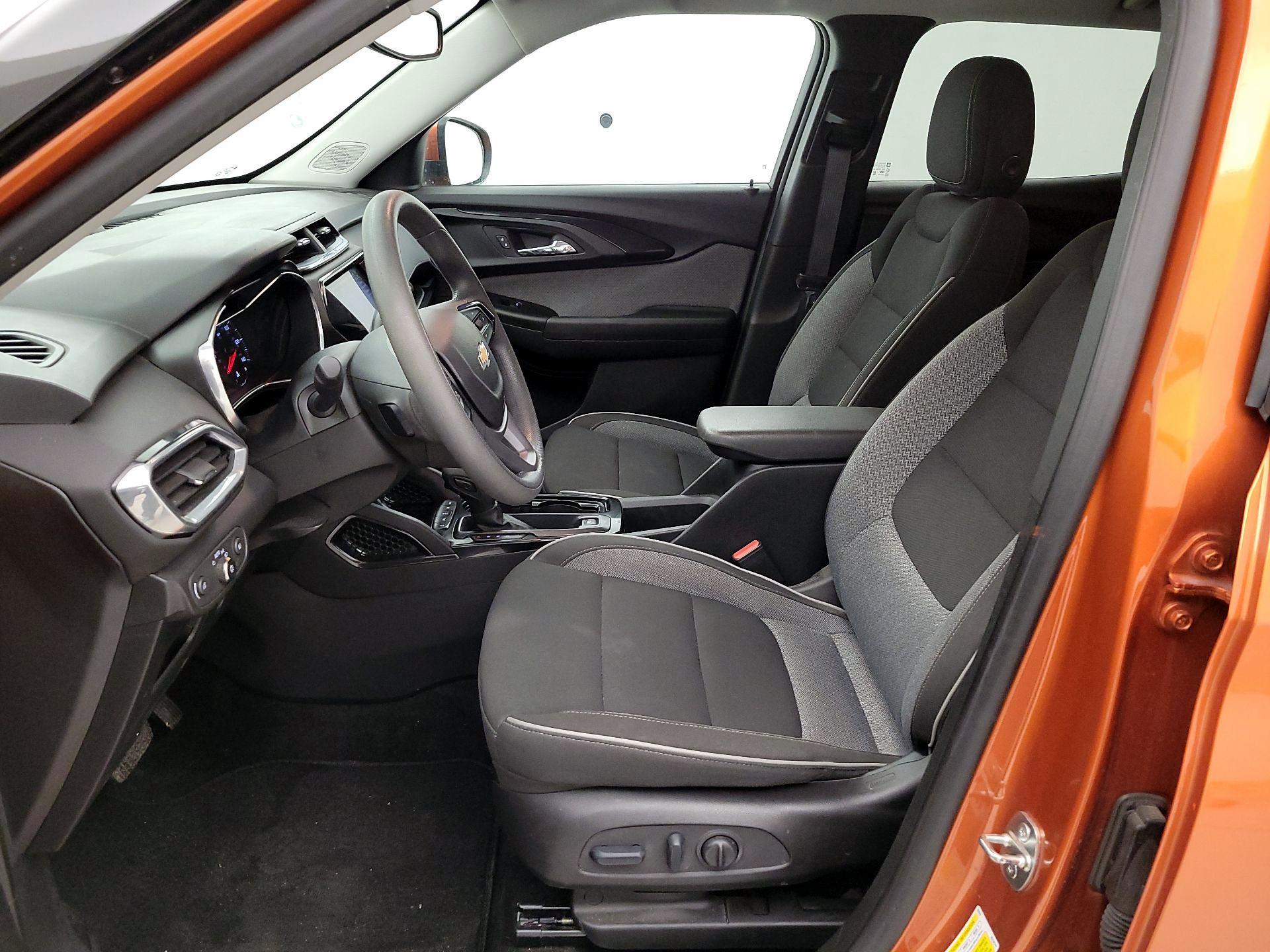 Thumbnail: 2023 Chevrolet TrailBlazer - 11