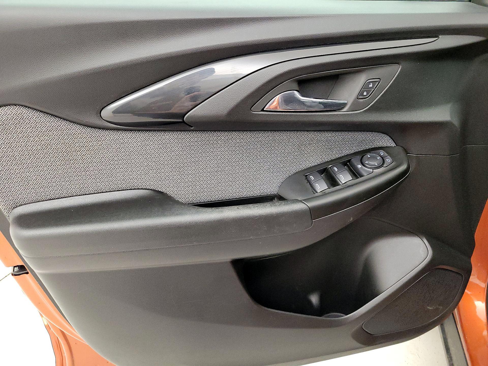 Thumbnail: 2023 Chevrolet TrailBlazer - 12