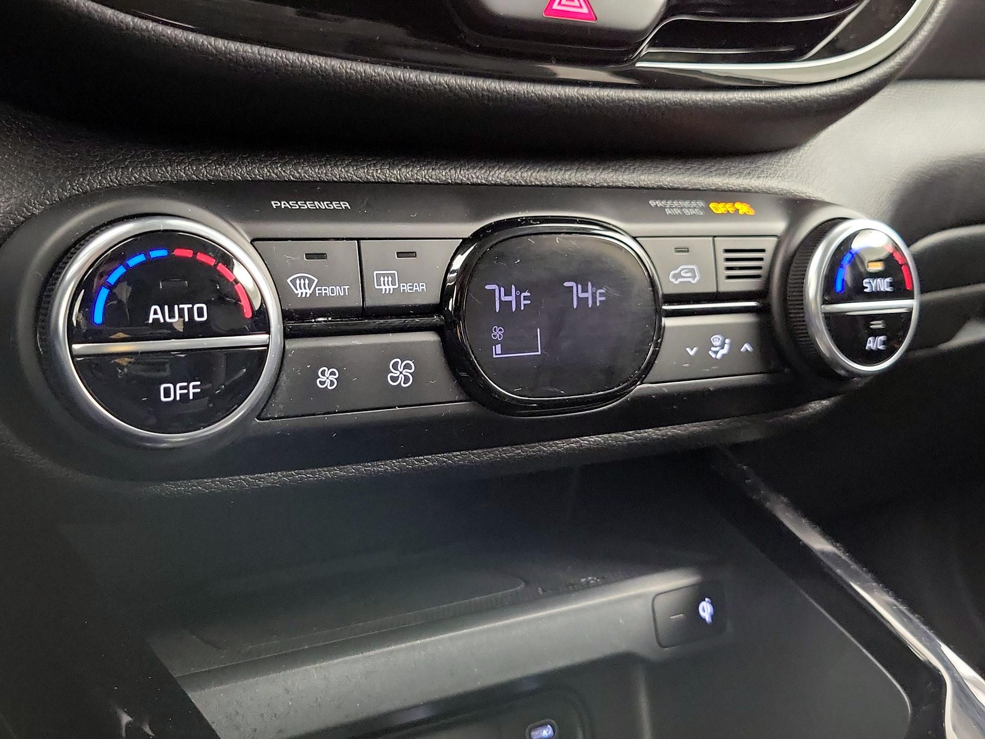 Thumbnail: 2023 Kia Soul - 17