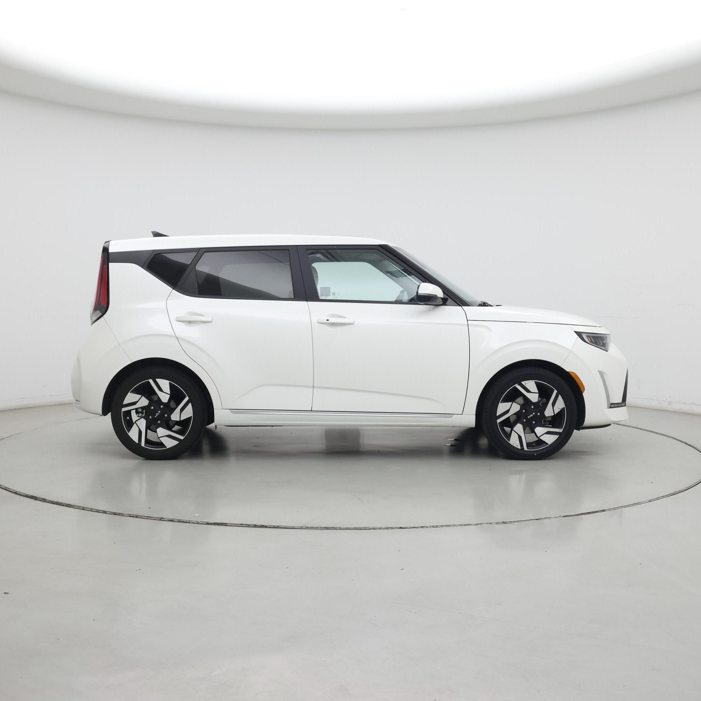 Thumbnail: 2023 Kia Soul - 7