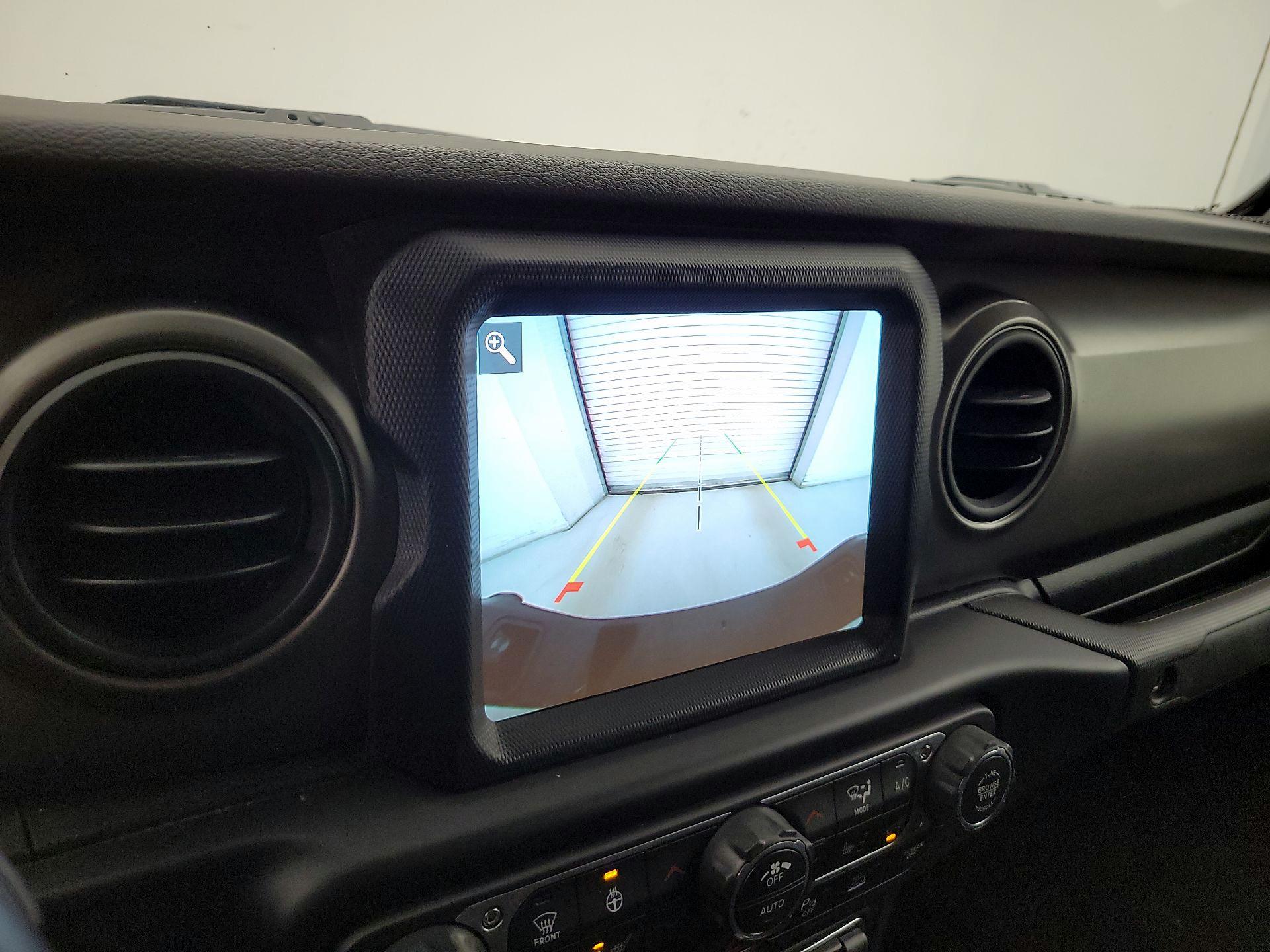 Thumbnail: 2022 Jeep Gladiator - 15