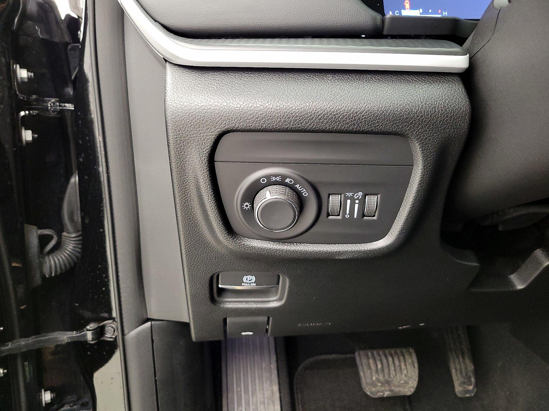 Thumbnail: 2023 Jeep Grand Cherokee L - 13