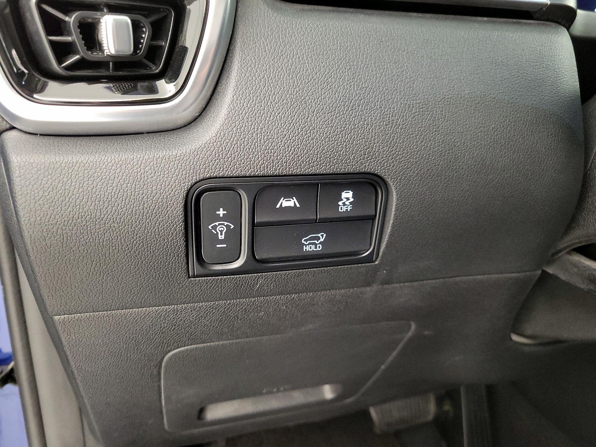 Thumbnail: 2023 Kia Sorento - 13