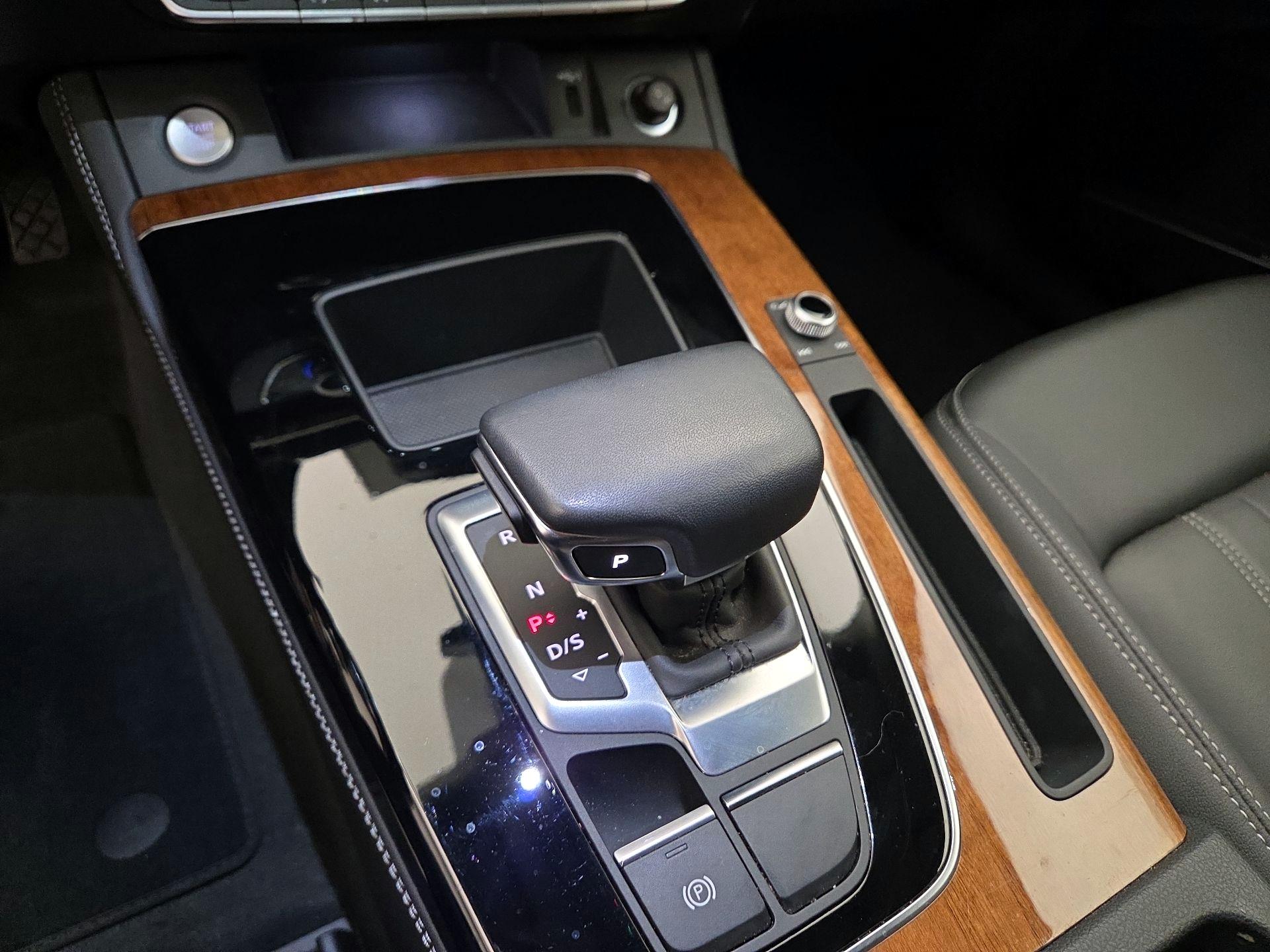 Thumbnail: 2023 Audi Q5 - 17