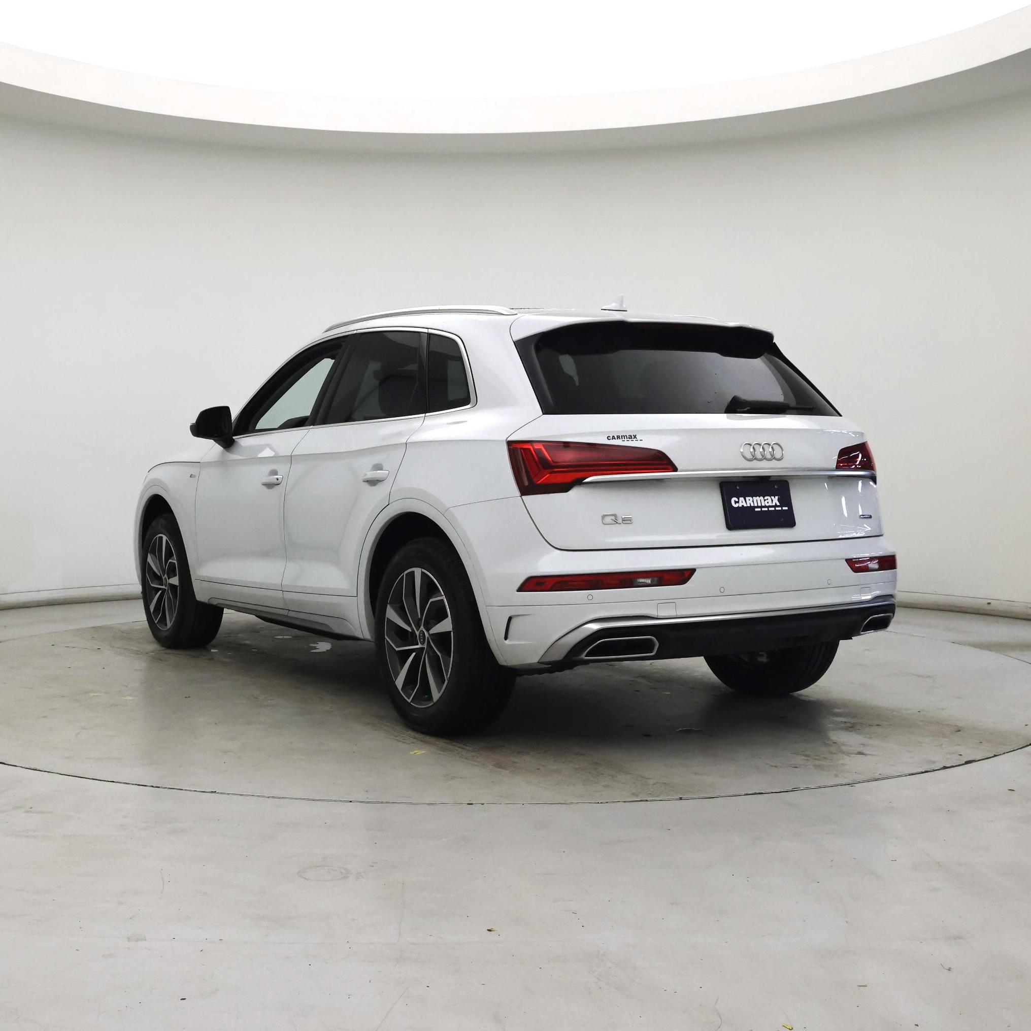 Thumbnail: 2023 Audi Q5 - 2