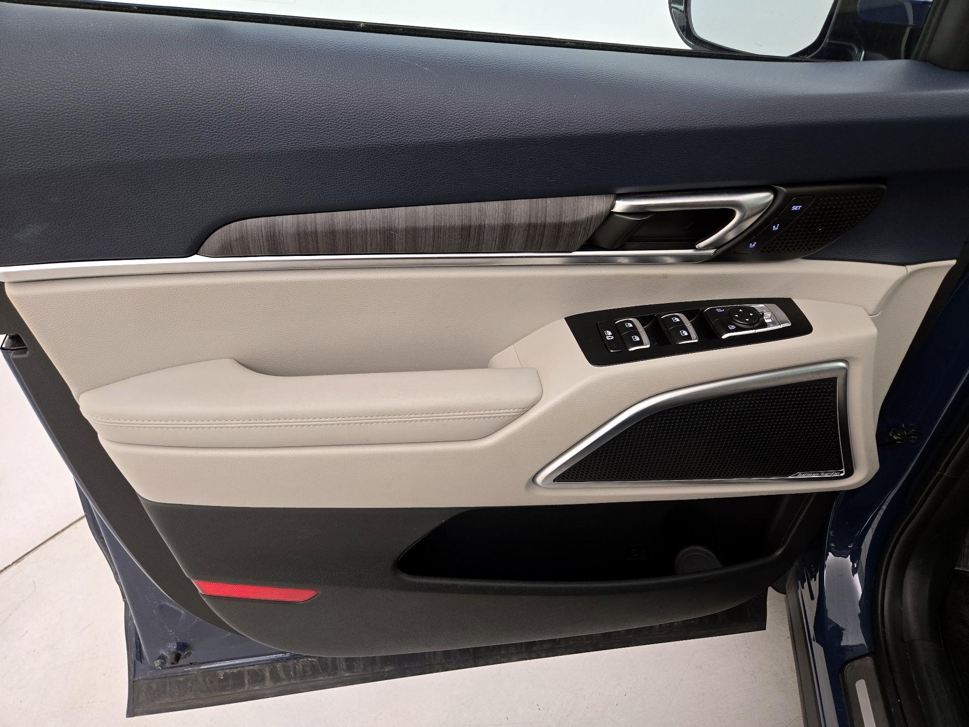 Thumbnail: 2023 Kia Telluride - 12