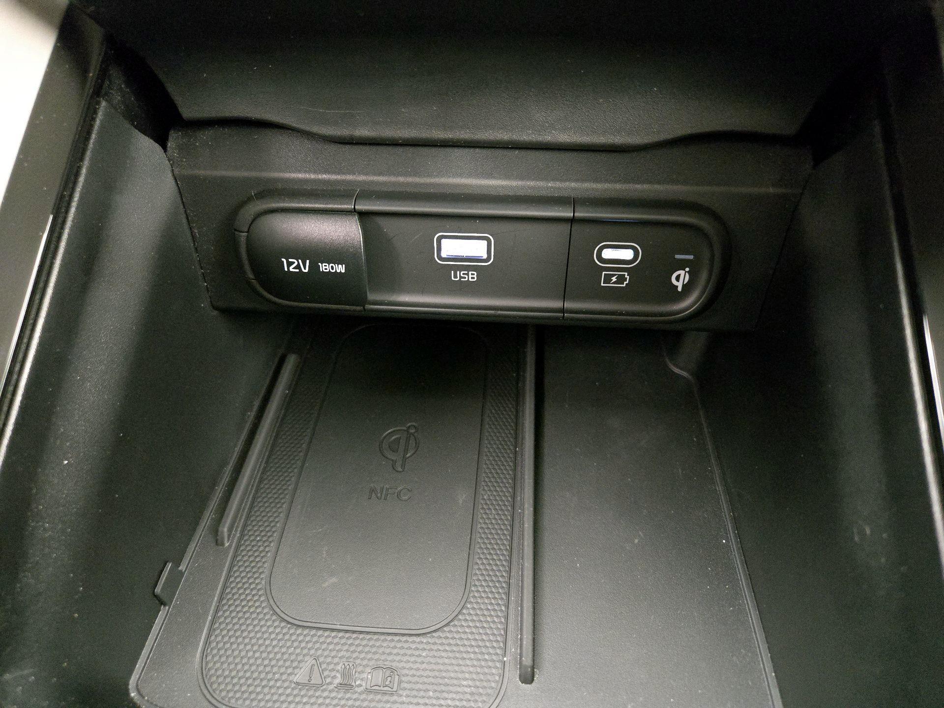 Thumbnail: 2023 Kia Telluride - 19