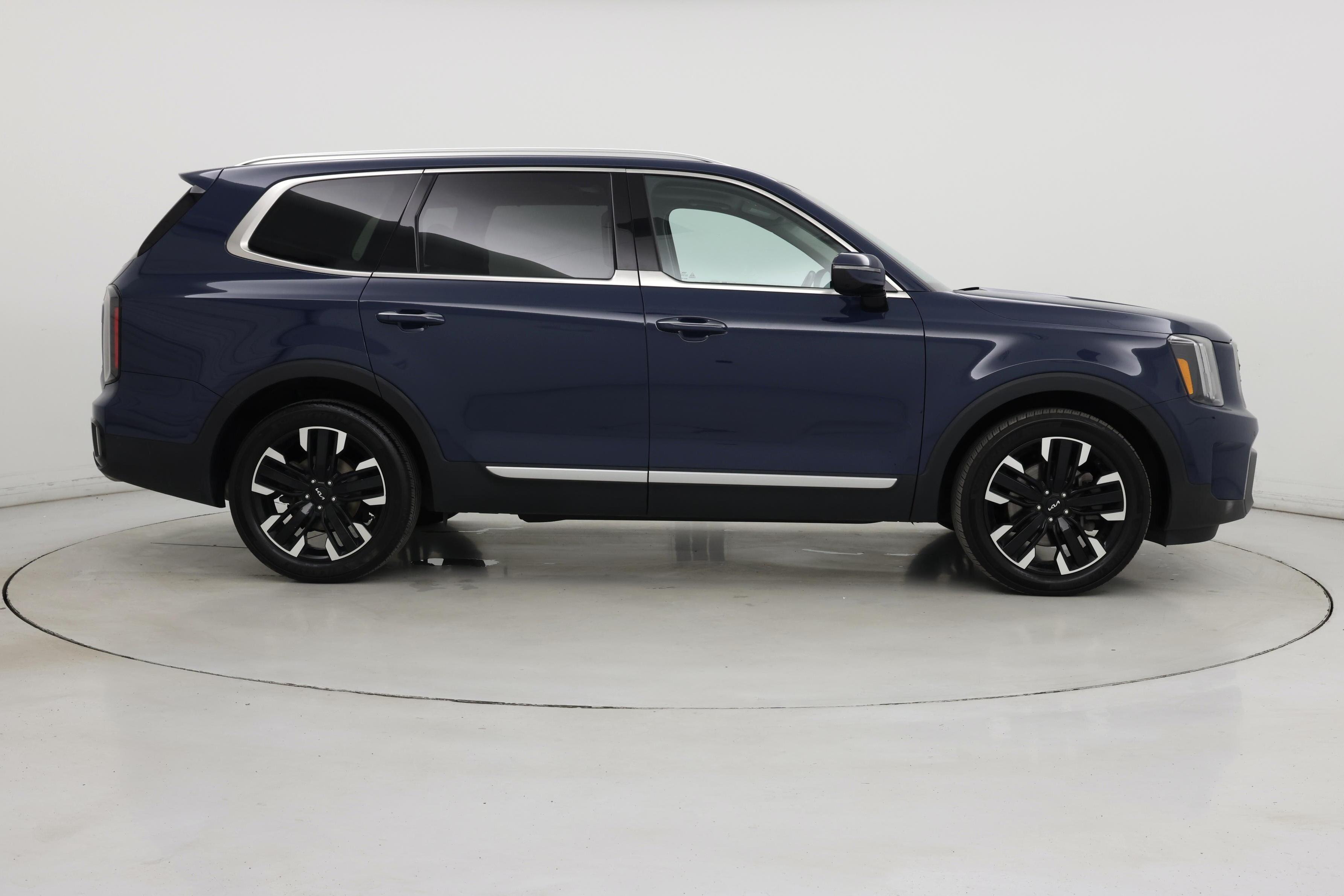 Thumbnail: 2023 Kia Telluride - 7