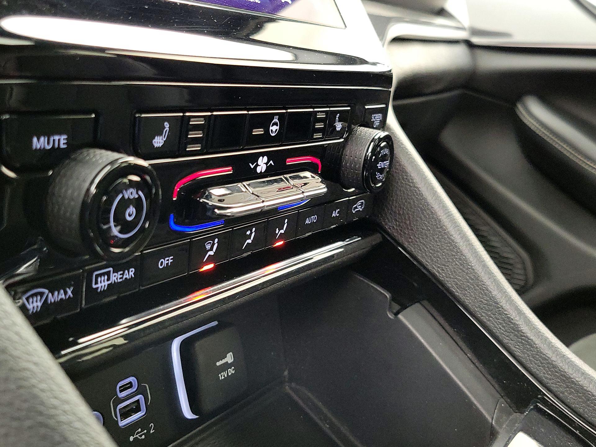 Thumbnail: 2023 Jeep Grand Cherokee L - 16