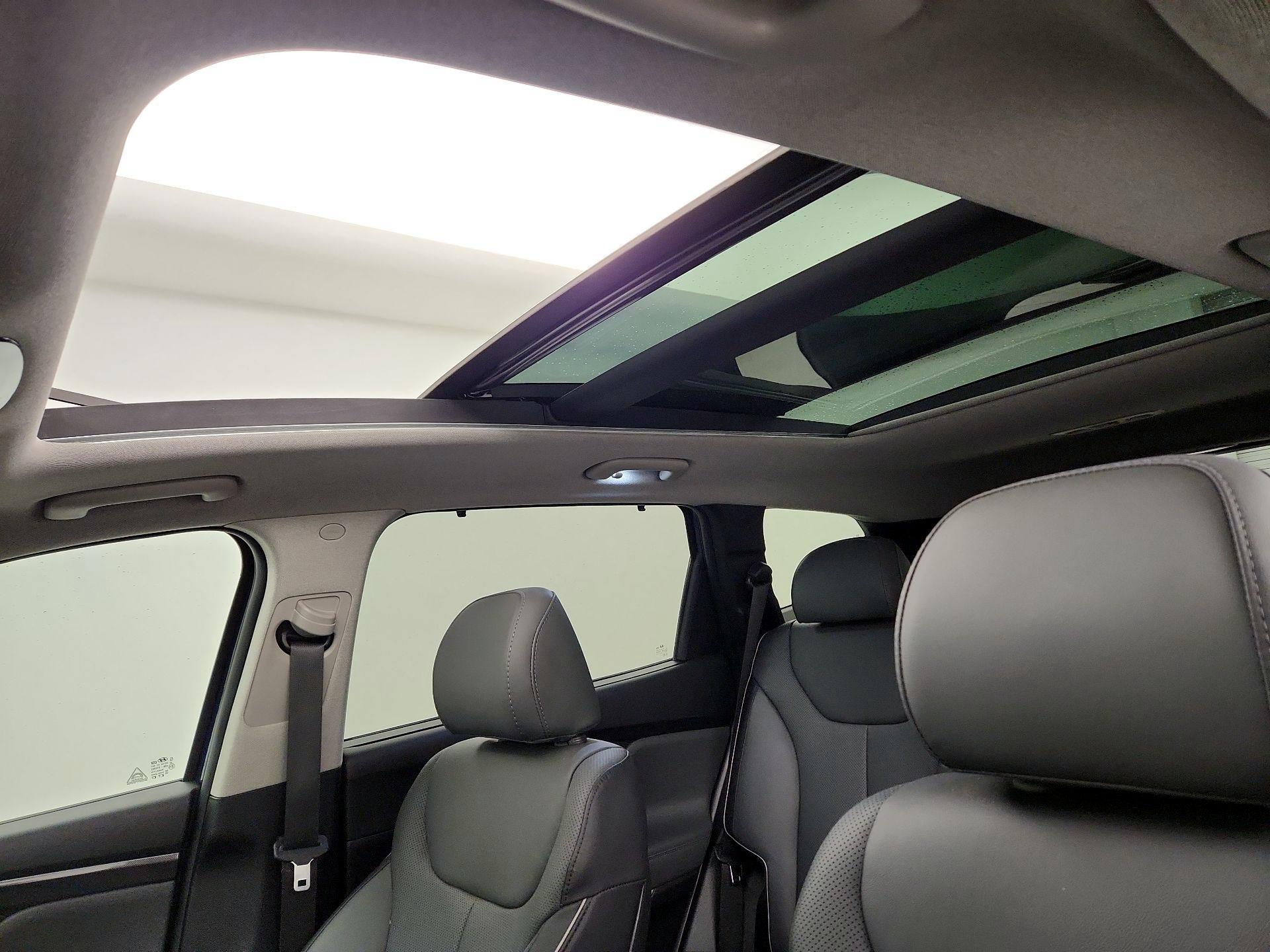 Thumbnail: 2023 Hyundai Santa Fe - 20