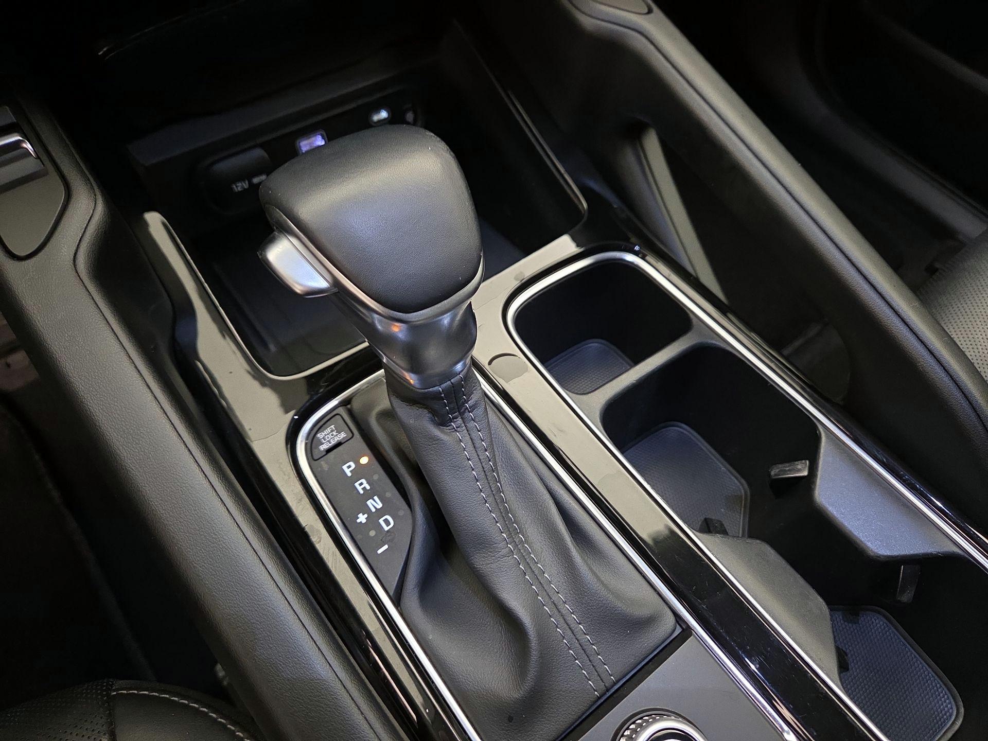 Thumbnail: 2023 Kia Telluride - 16