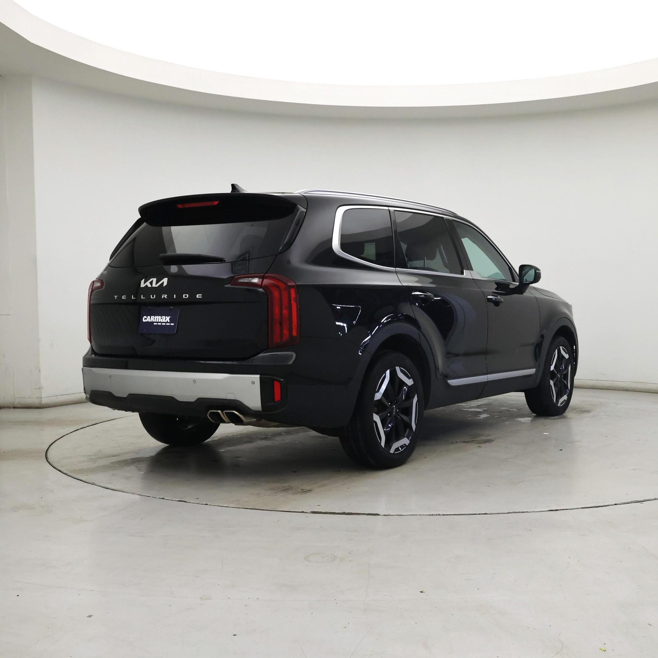 Thumbnail: 2023 Kia Telluride - 8