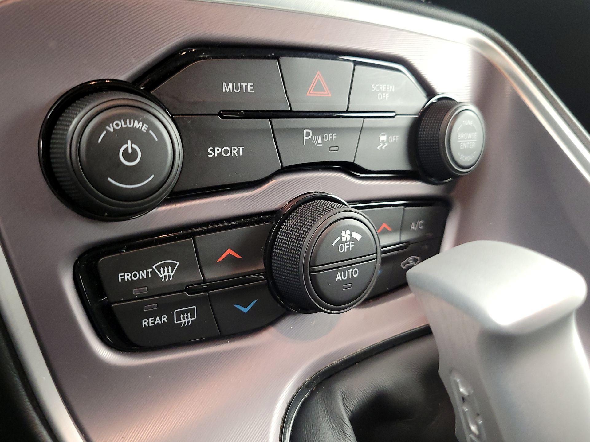 Thumbnail: 2022 Dodge Challenger - 15