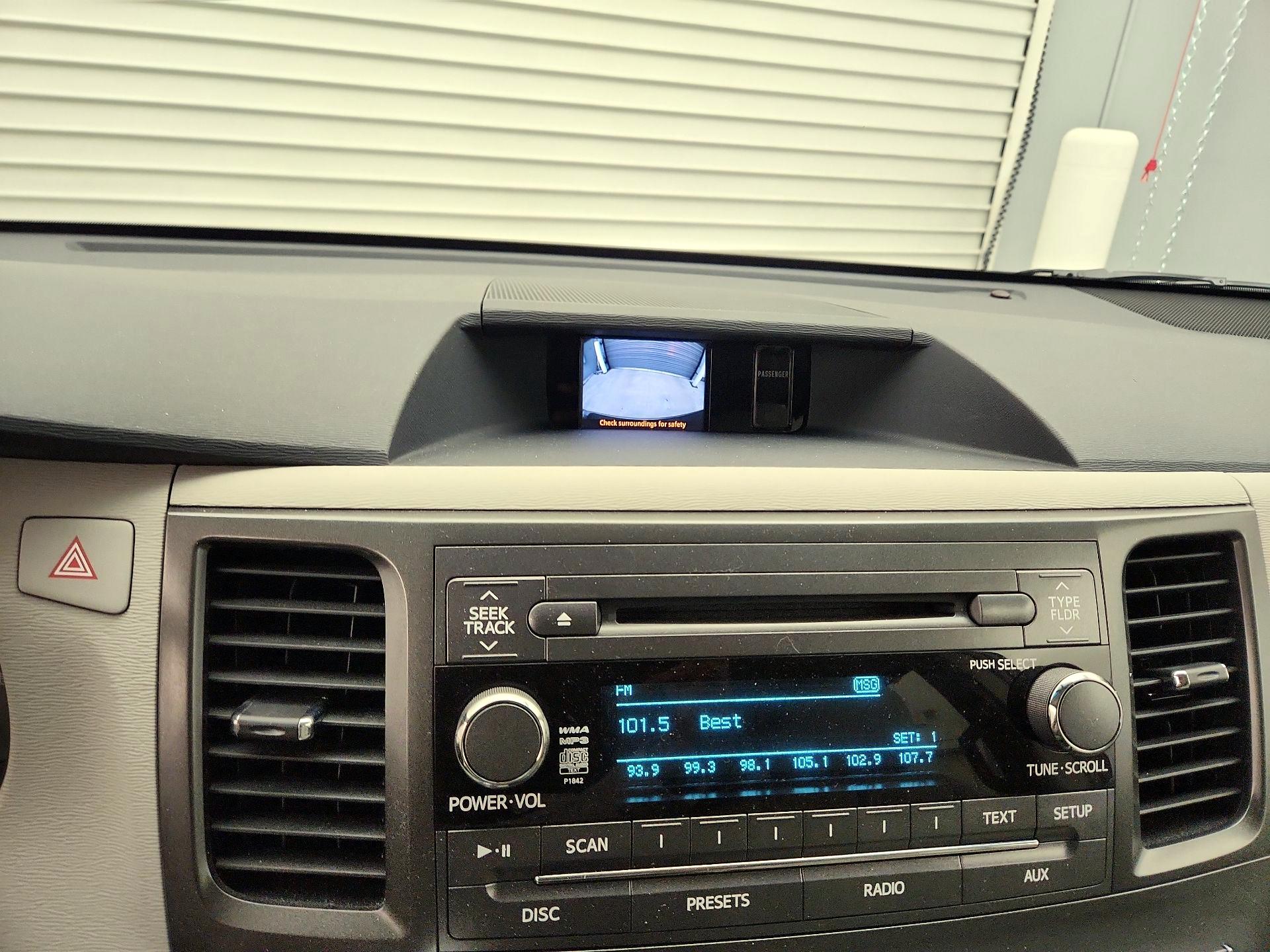 Thumbnail: 2014 Toyota Sienna - 13