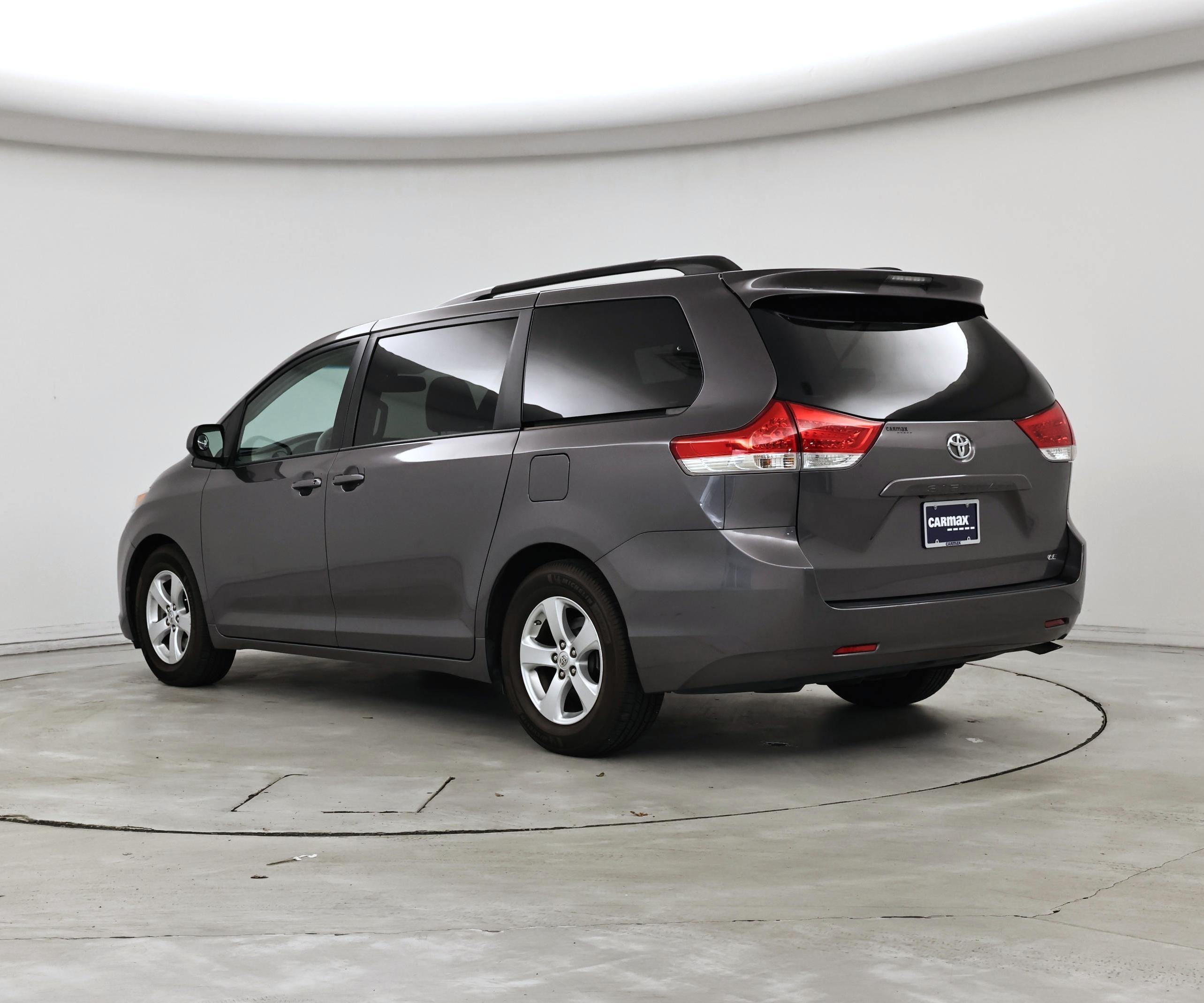 Thumbnail: 2014 Toyota Sienna - 2