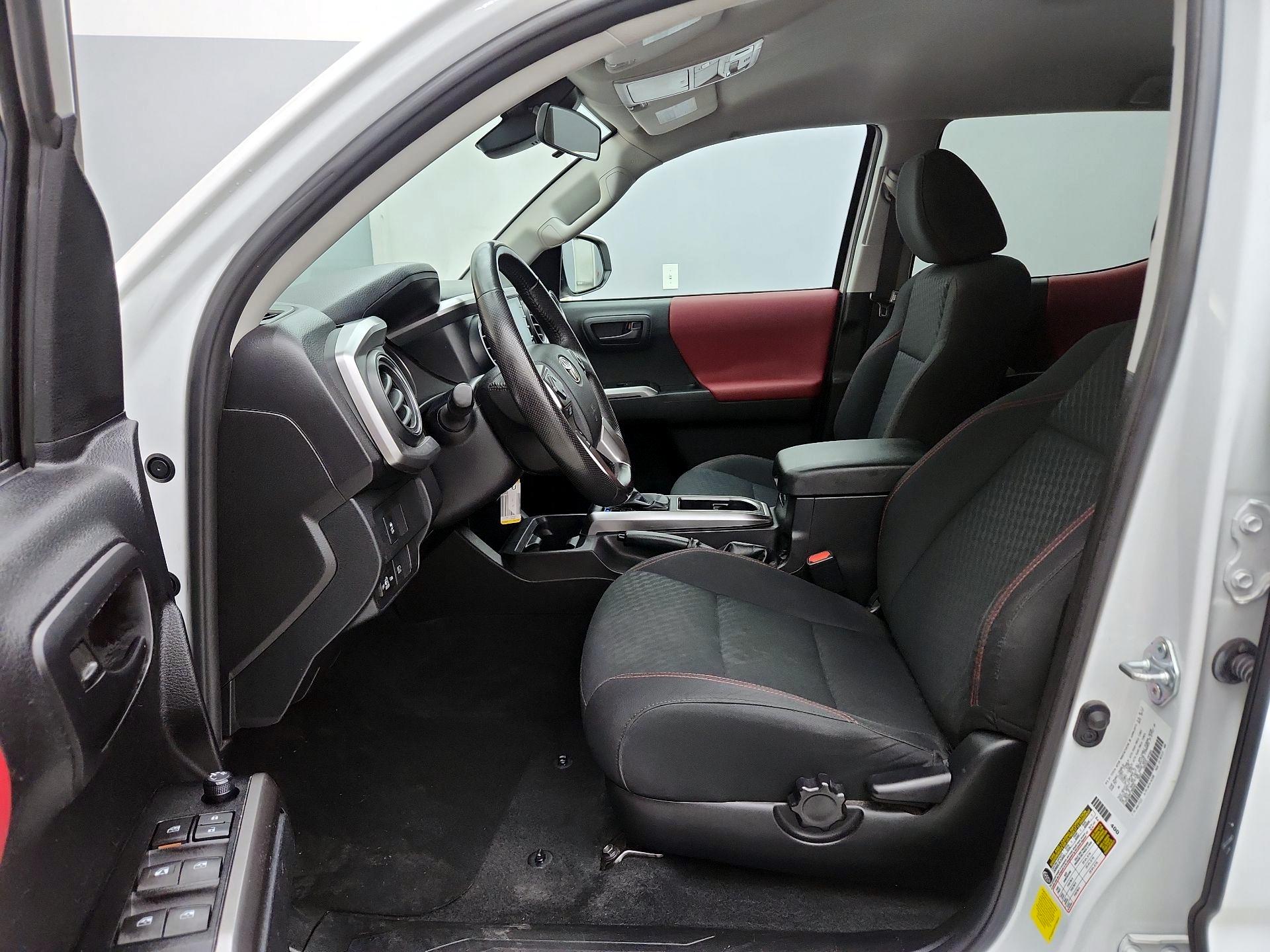 Thumbnail: 2023 Toyota Tacoma - 11