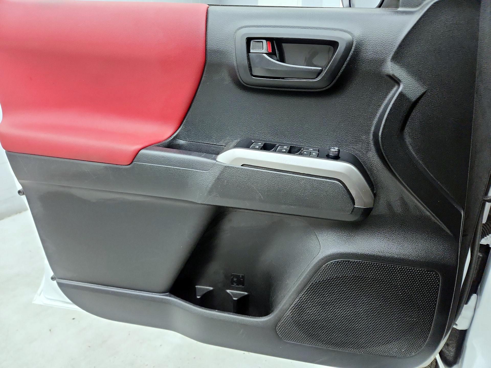 Thumbnail: 2023 Toyota Tacoma - 12