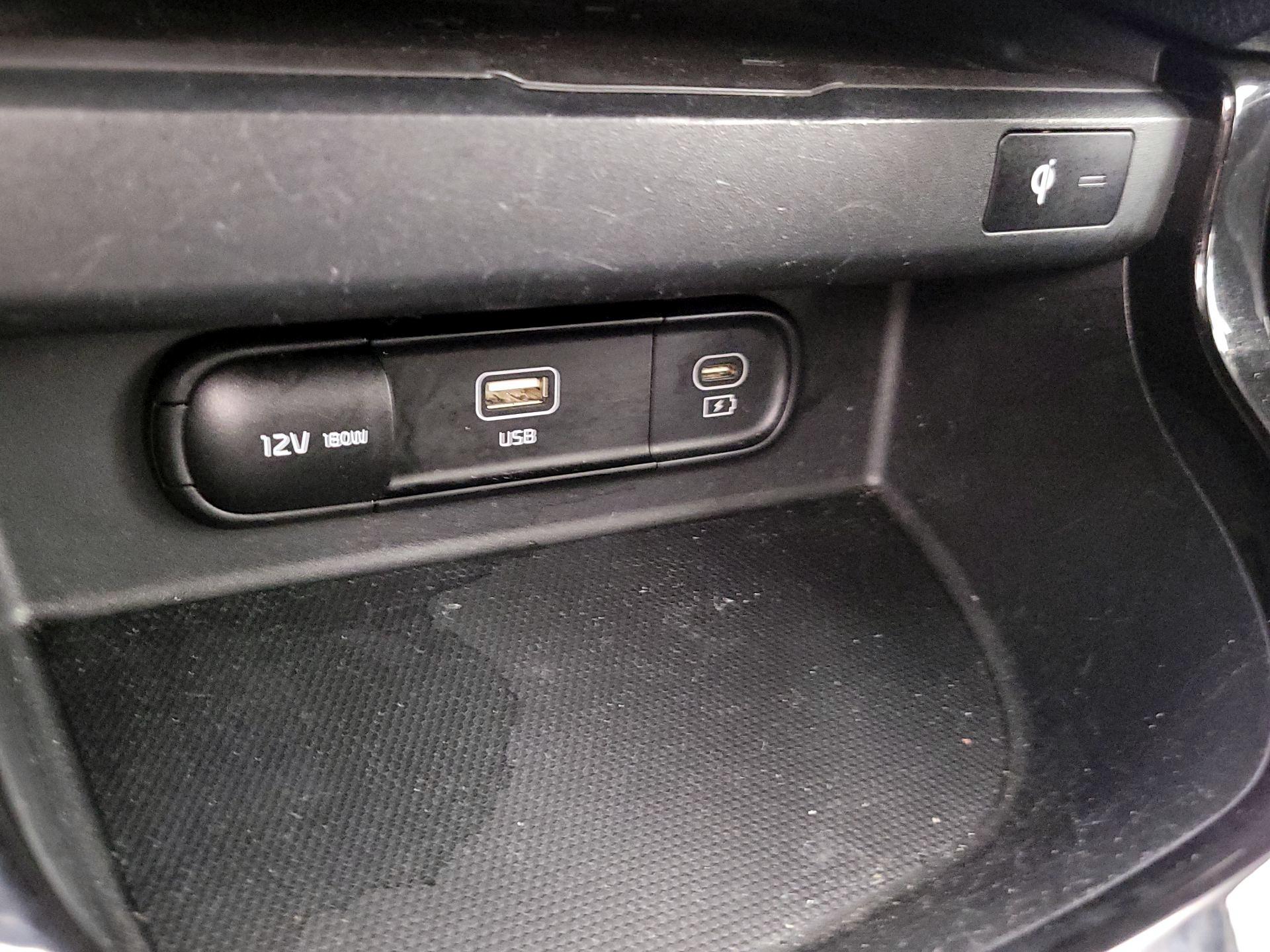 Thumbnail: 2024 Kia Seltos - 19