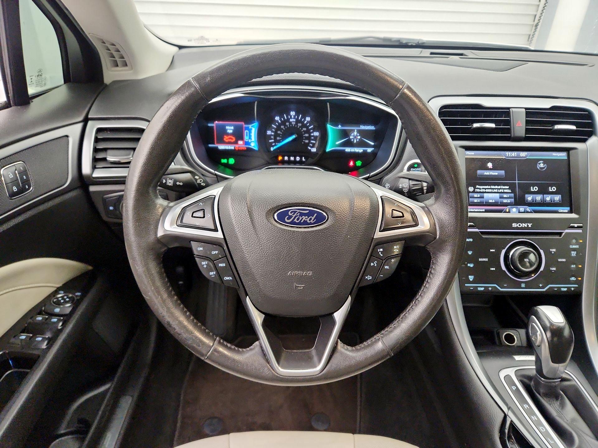 Thumbnail: 2015 Ford Fusion - 10