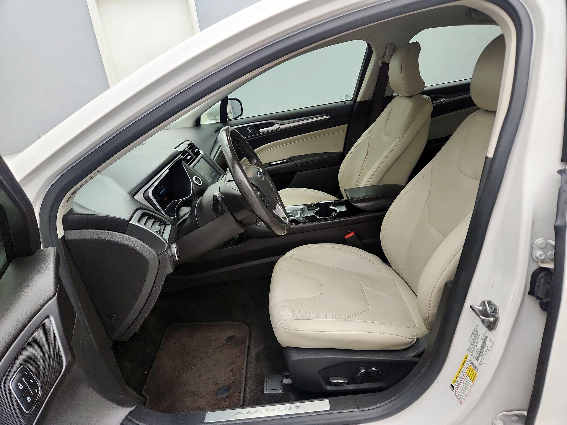 Thumbnail: 2015 Ford Fusion - 11