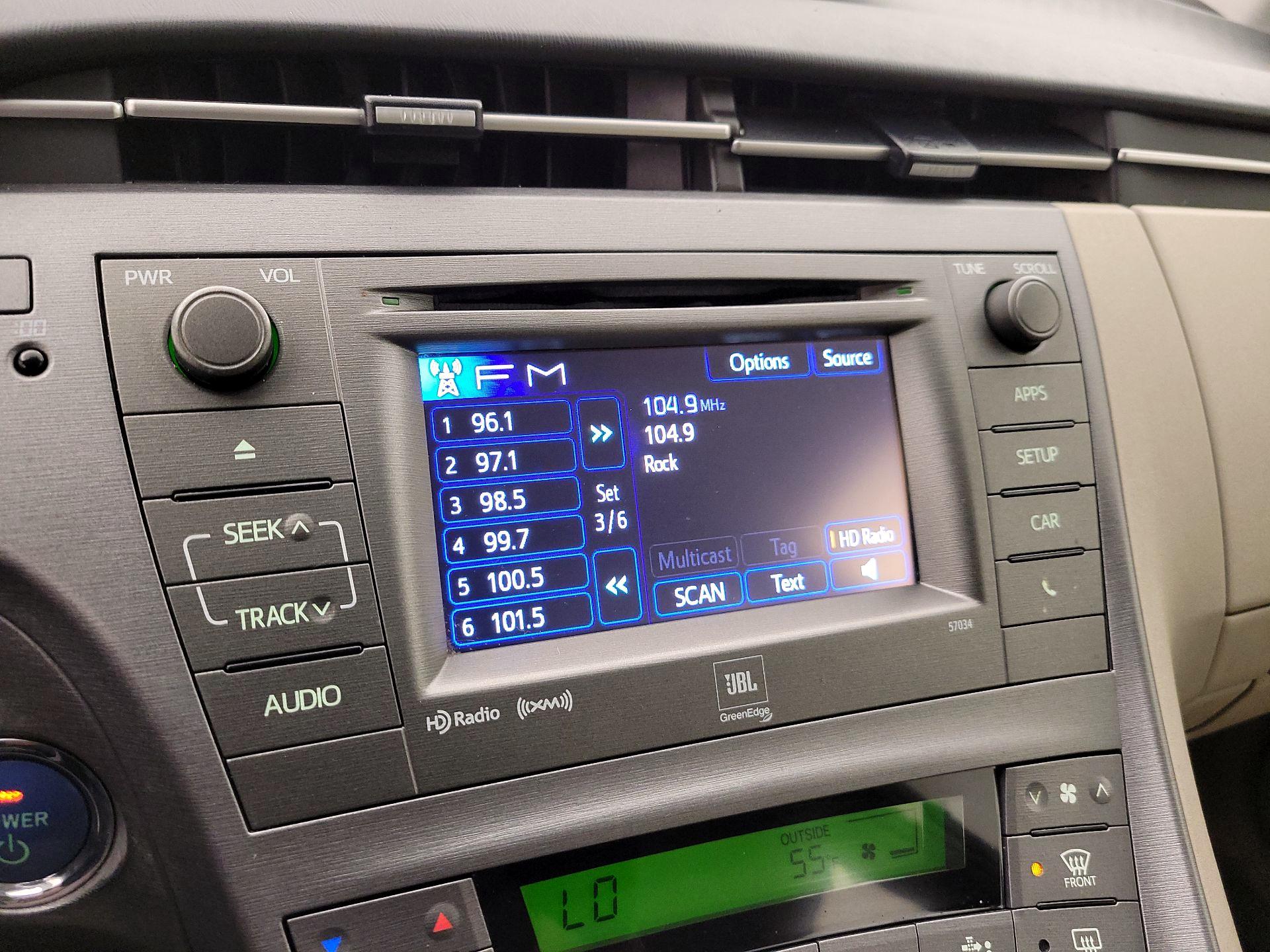 Thumbnail: 2015 Toyota Prius - 15