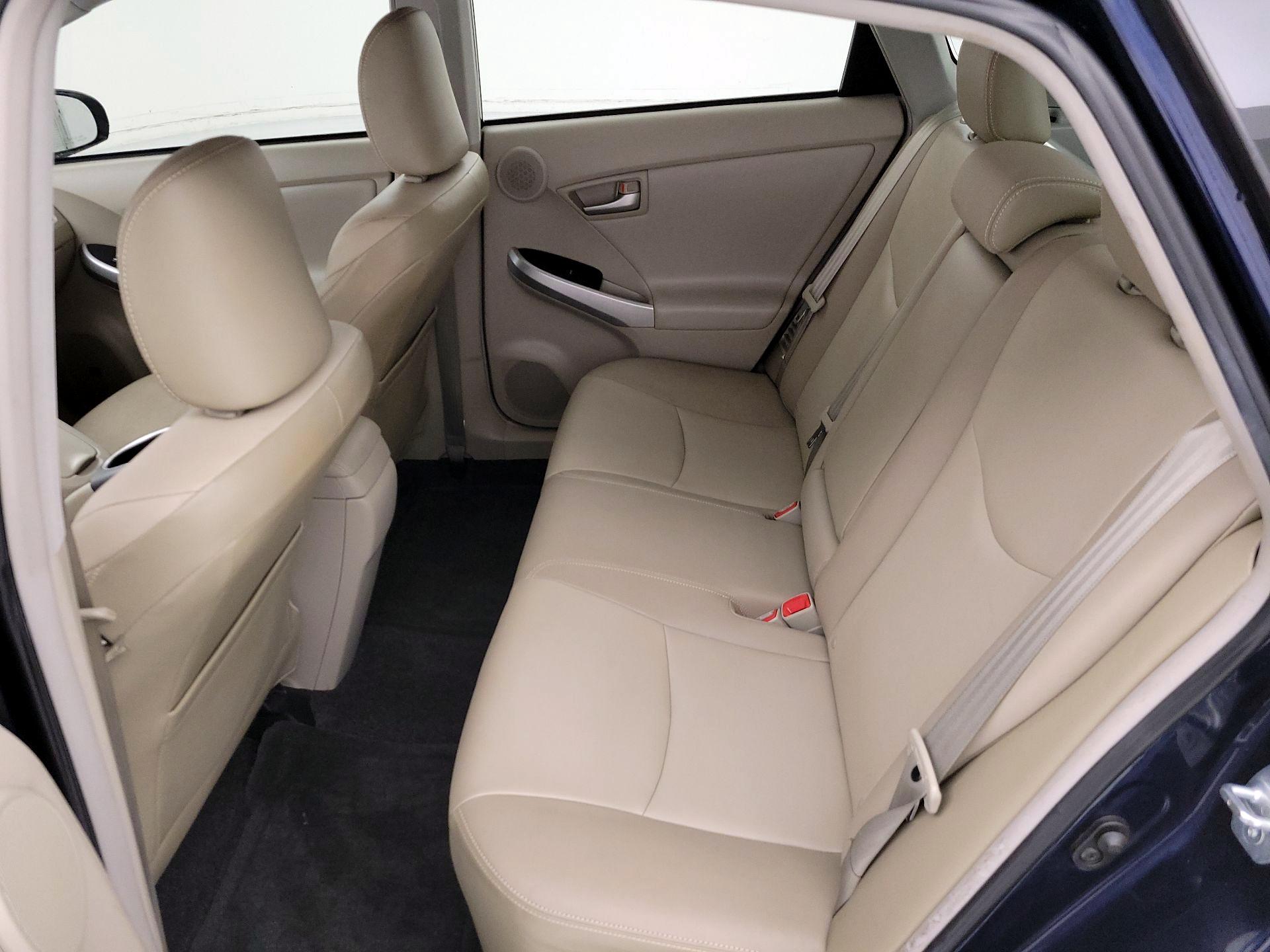 Thumbnail: 2015 Toyota Prius - 19