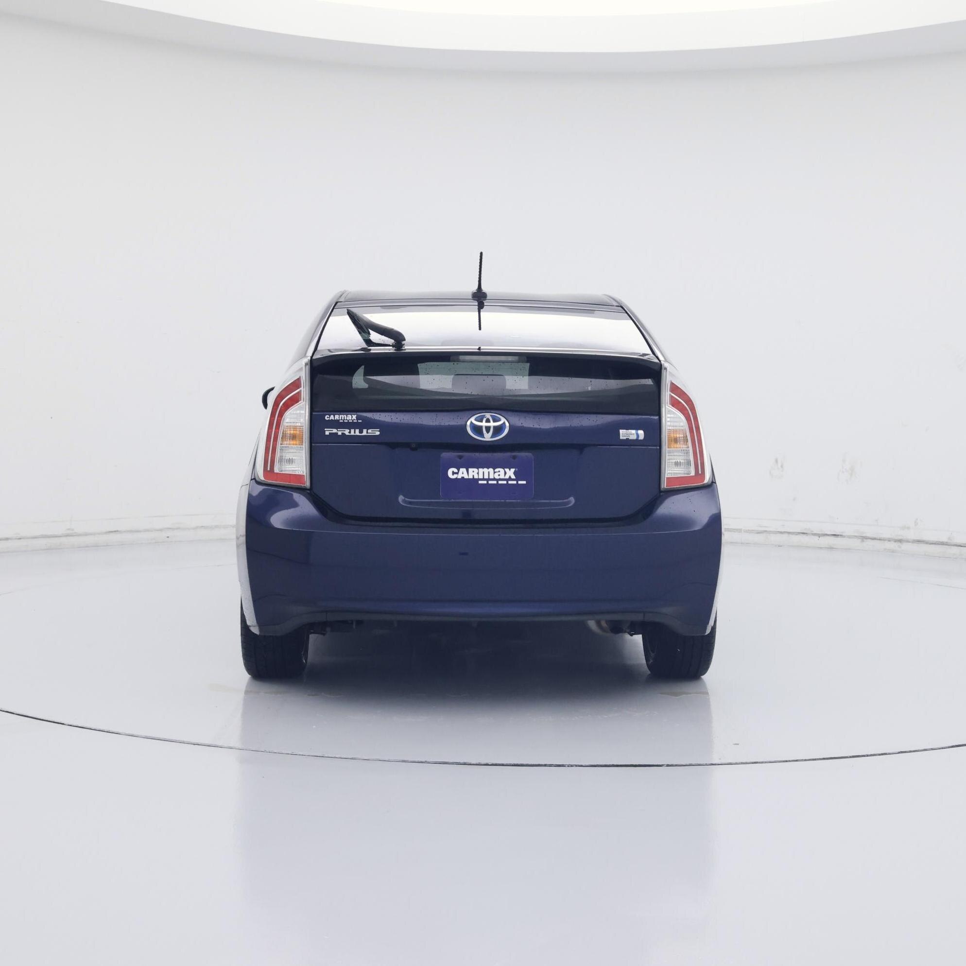 Thumbnail: 2015 Toyota Prius - 6