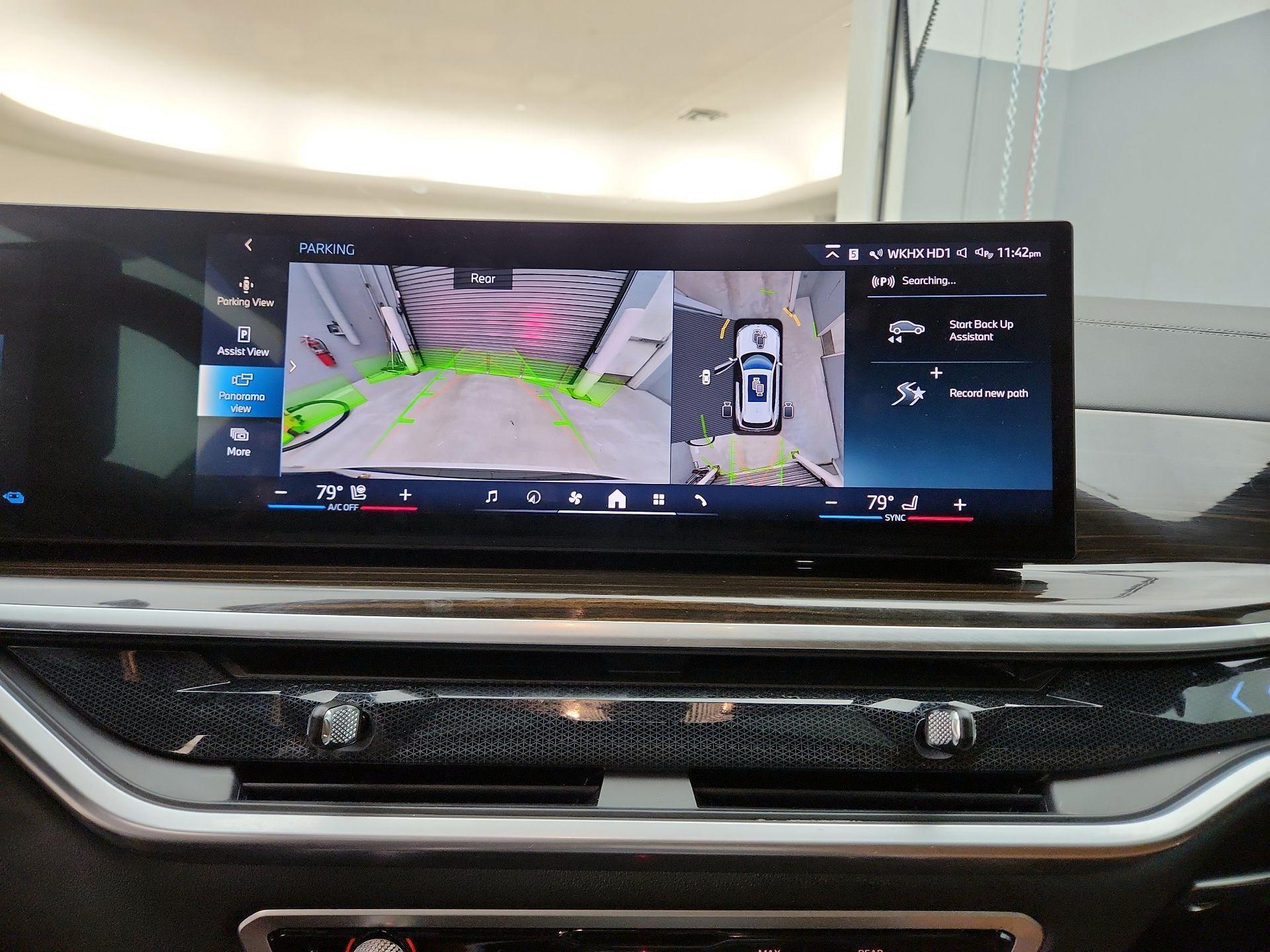 Thumbnail: 2024 BMW X5 - 15