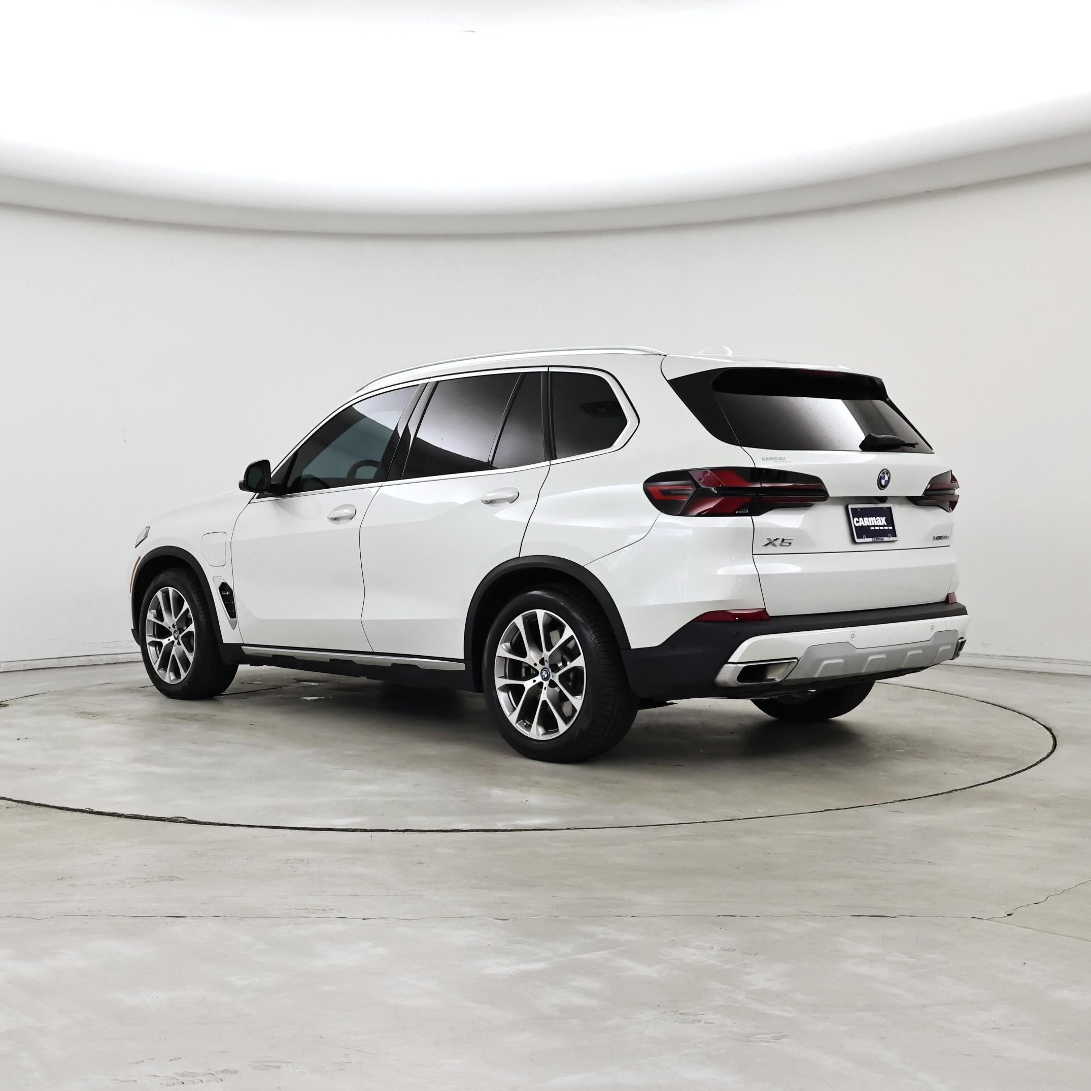 Thumbnail: 2024 BMW X5 - 2