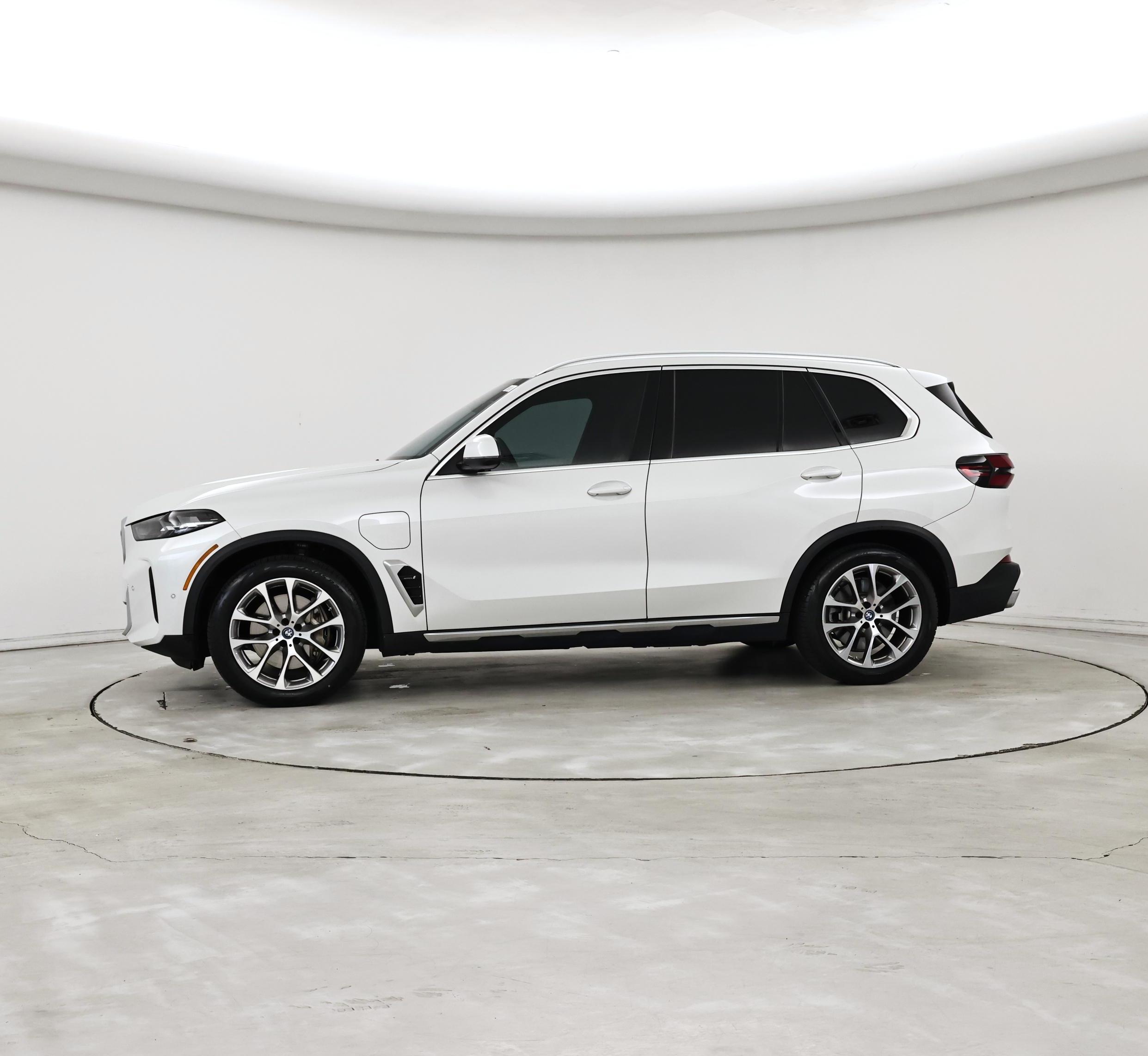 Thumbnail: 2024 BMW X5 - 3