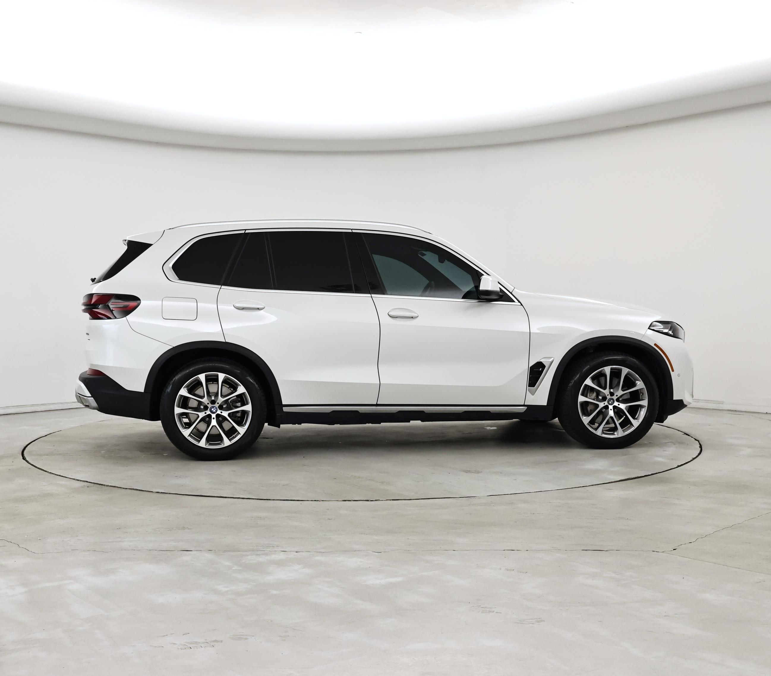Thumbnail: 2024 BMW X5 - 7