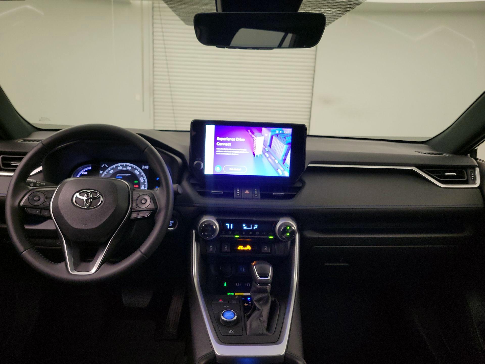 Thumbnail: 2025 Toyota RAV4 - 9