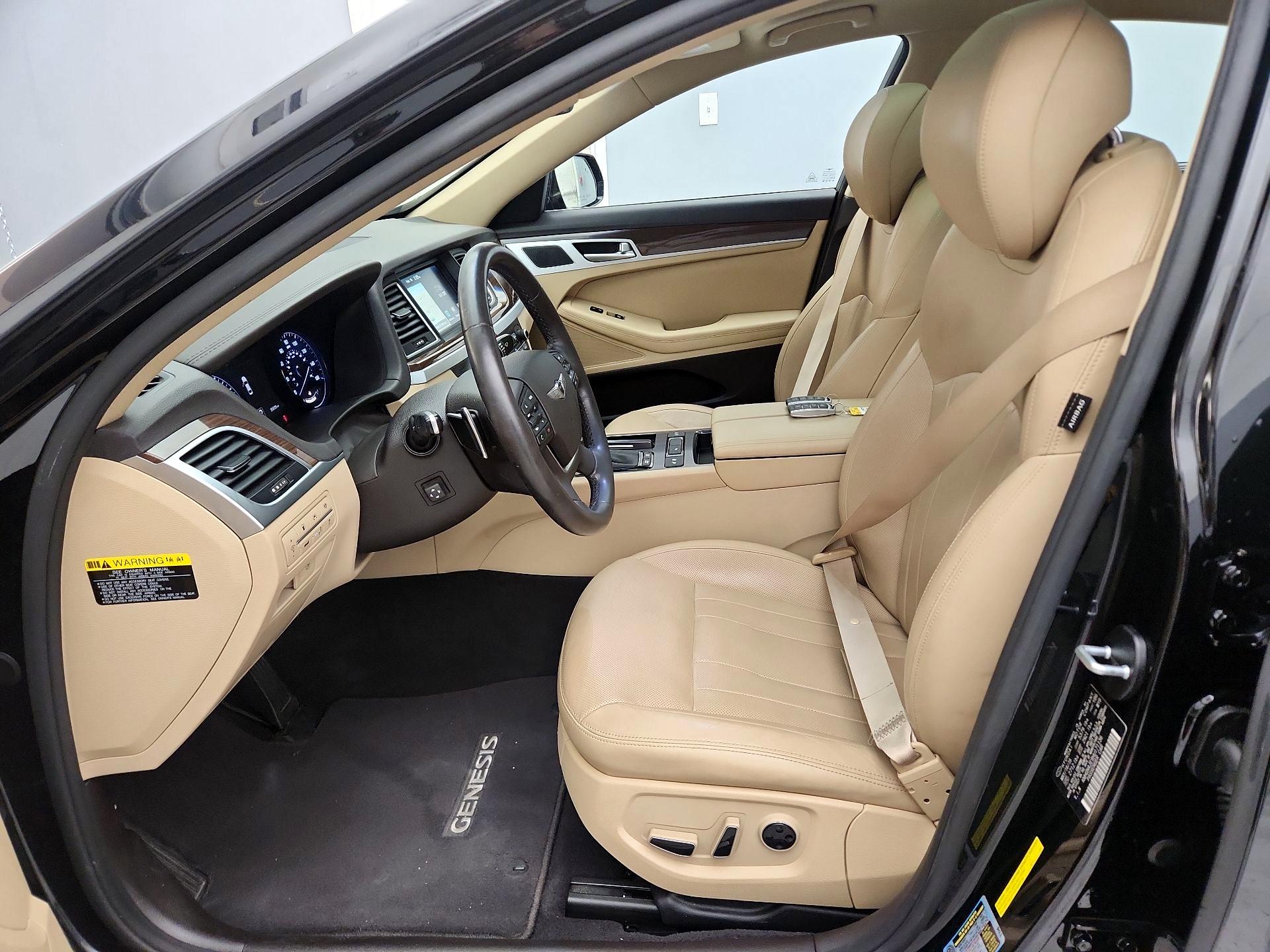 Thumbnail: 2017 Genesis G80 - 11