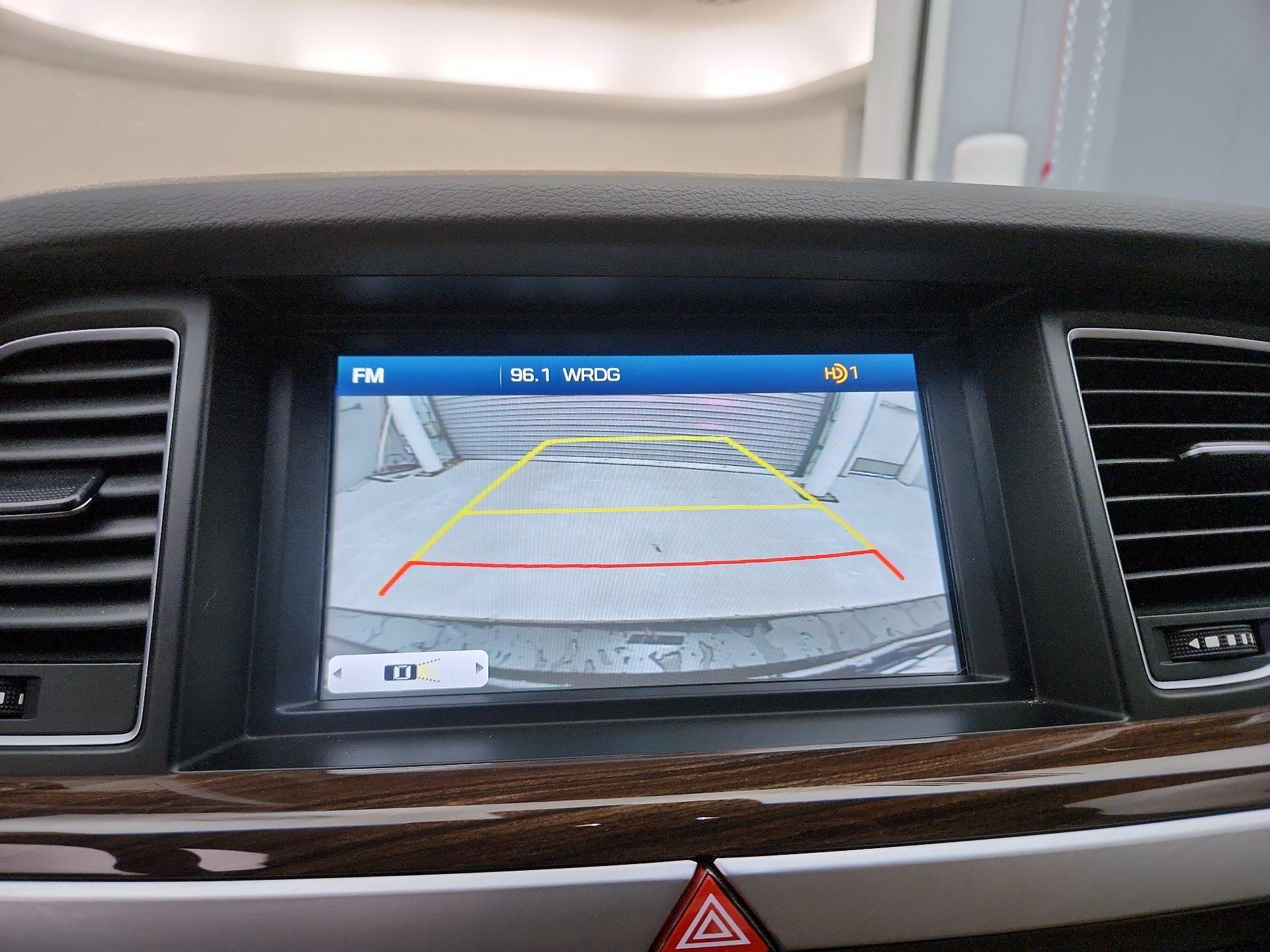 Thumbnail: 2017 Genesis G80 - 14