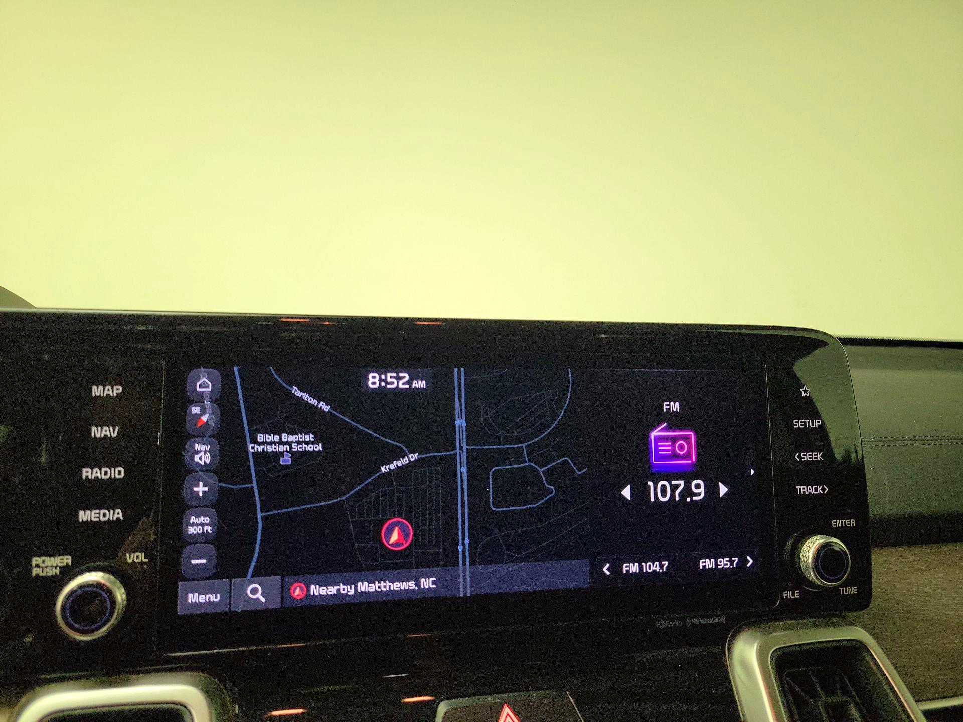 Thumbnail: 2022 Kia Sorento - 14