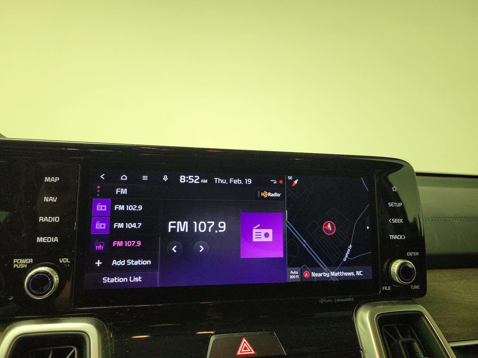 Thumbnail: 2022 Kia Sorento - 16