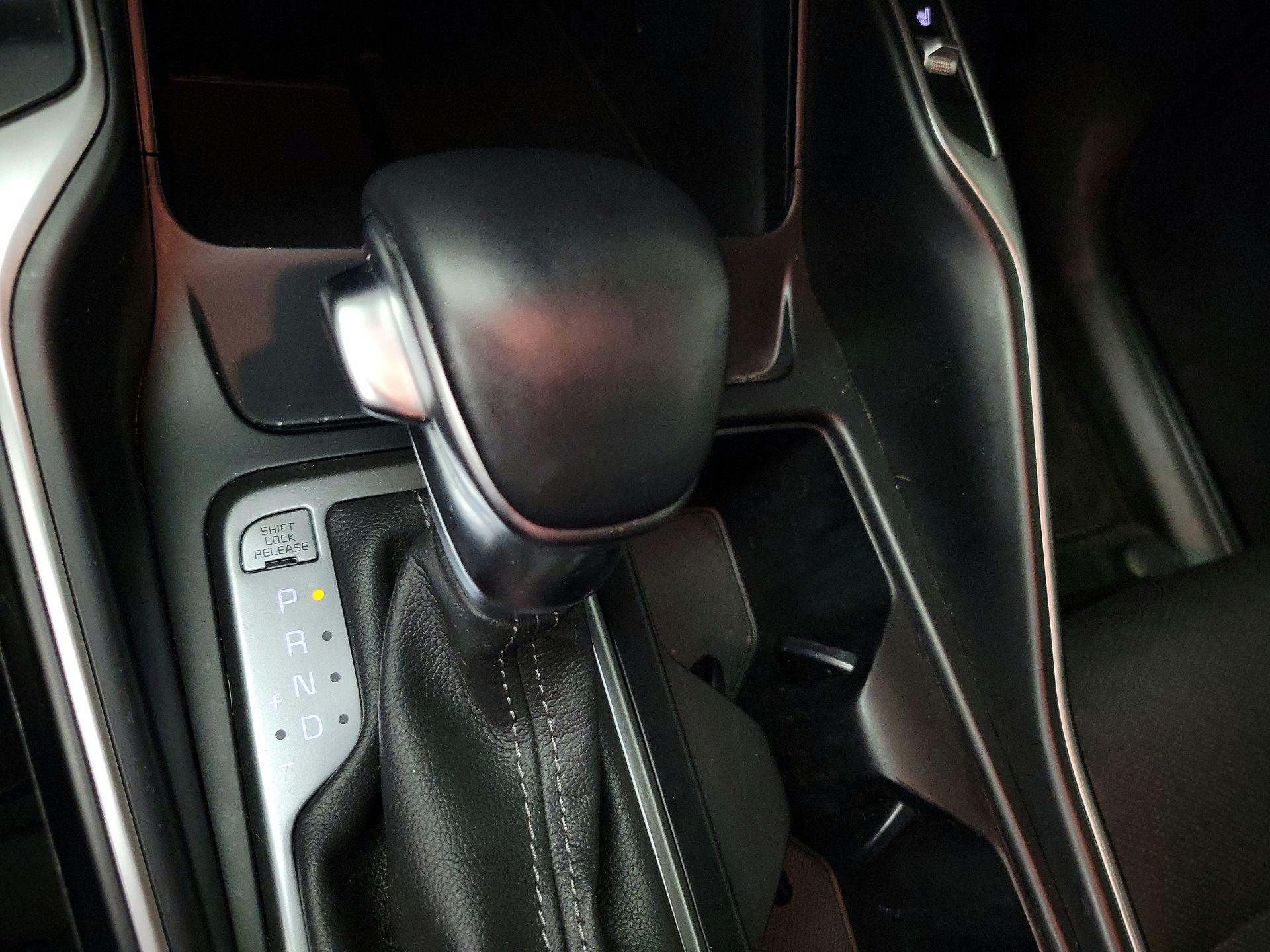 Thumbnail: 2022 Kia Sorento - 18