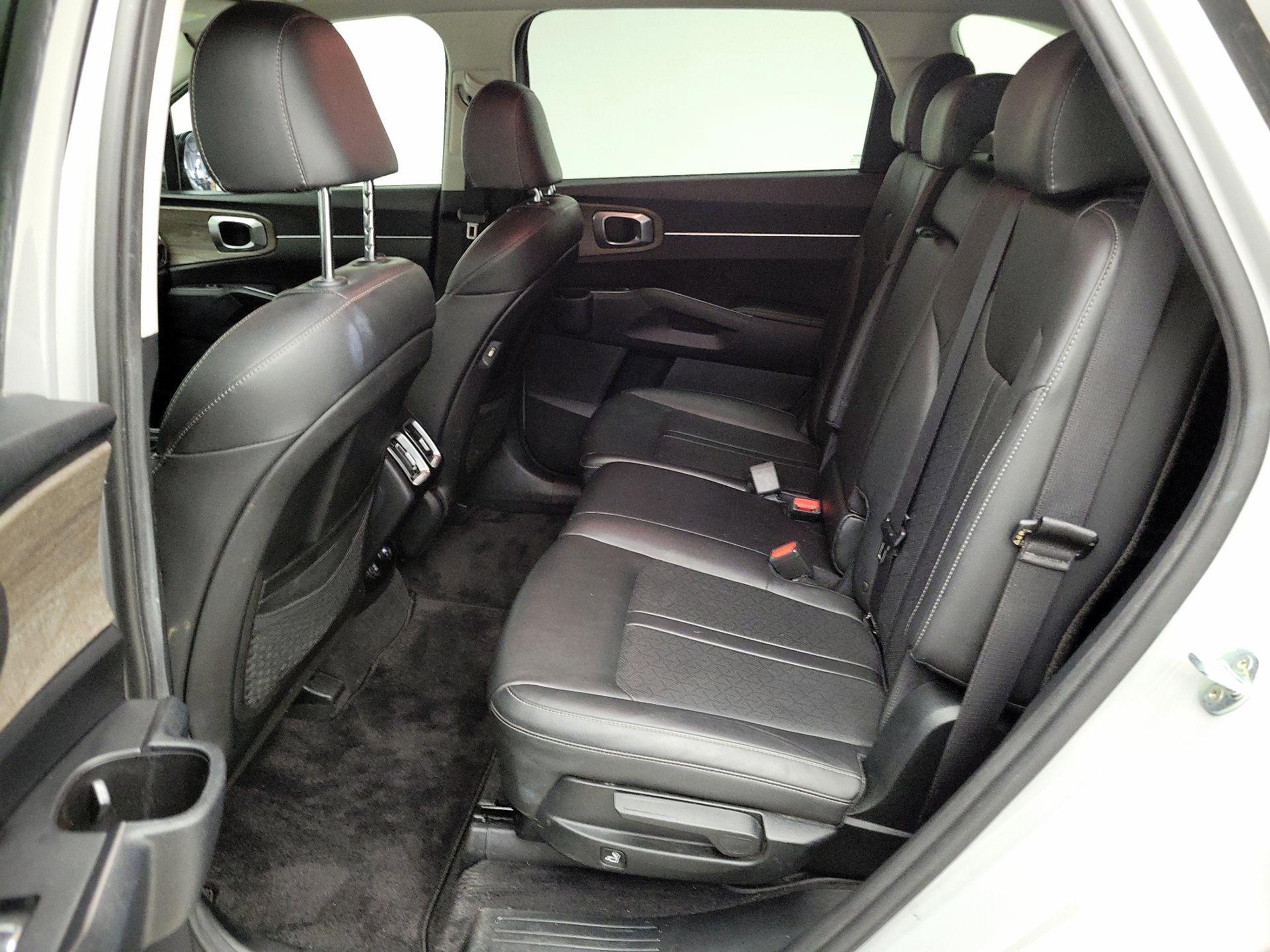 Thumbnail: 2022 Kia Sorento - 20