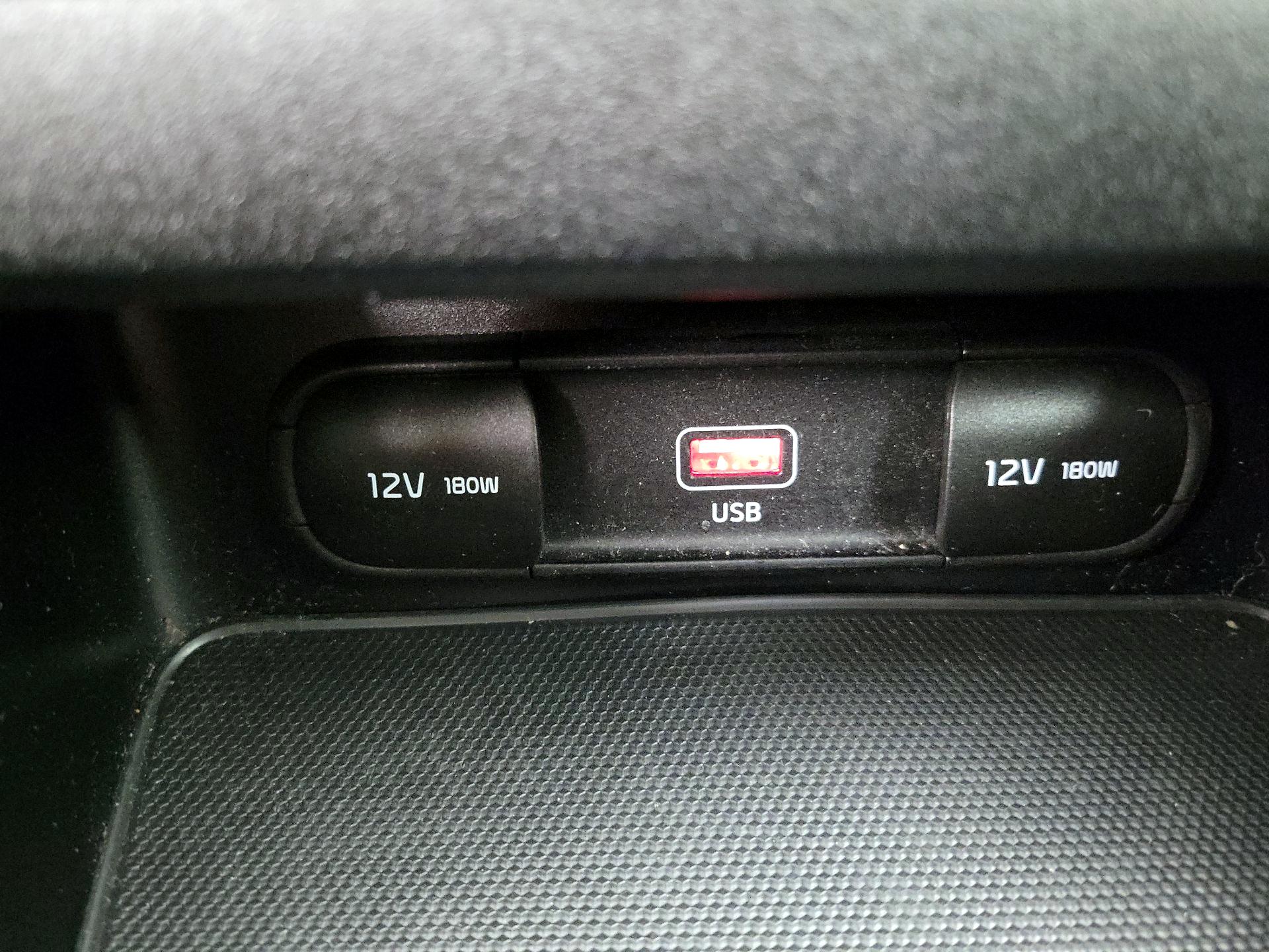 Thumbnail: 2023 Kia Forte - 18