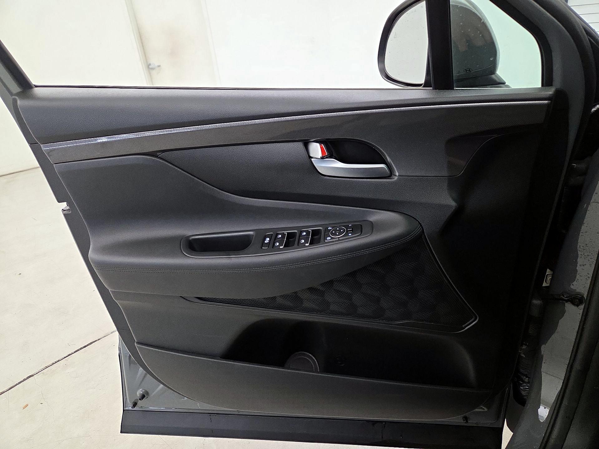 Thumbnail: 2023 Hyundai Santa Fe - 12