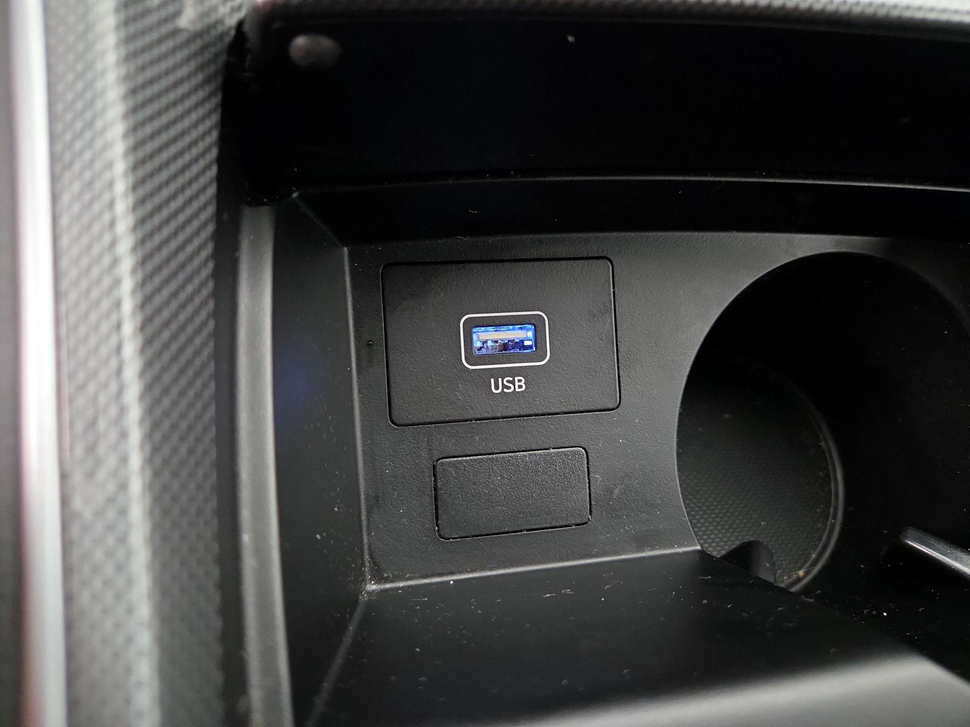 Thumbnail: 2023 Hyundai Santa Fe - 18