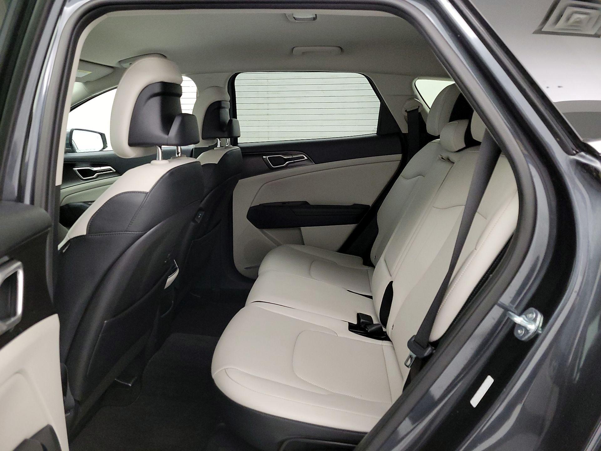 Thumbnail: 2023 Kia Sportage - 20