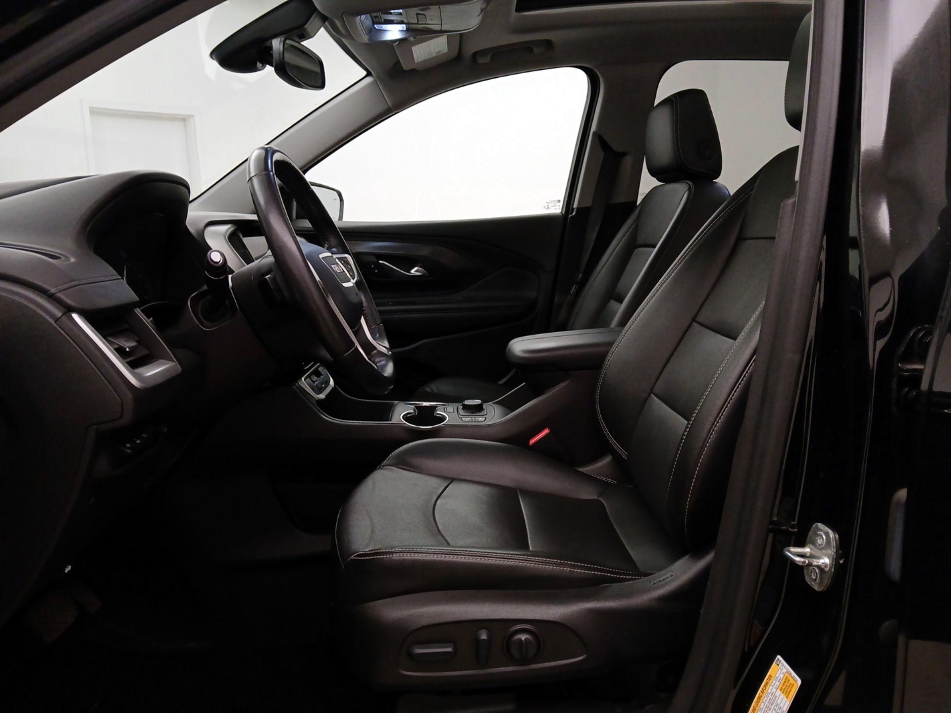 Thumbnail: 2022 GMC Terrain - 11